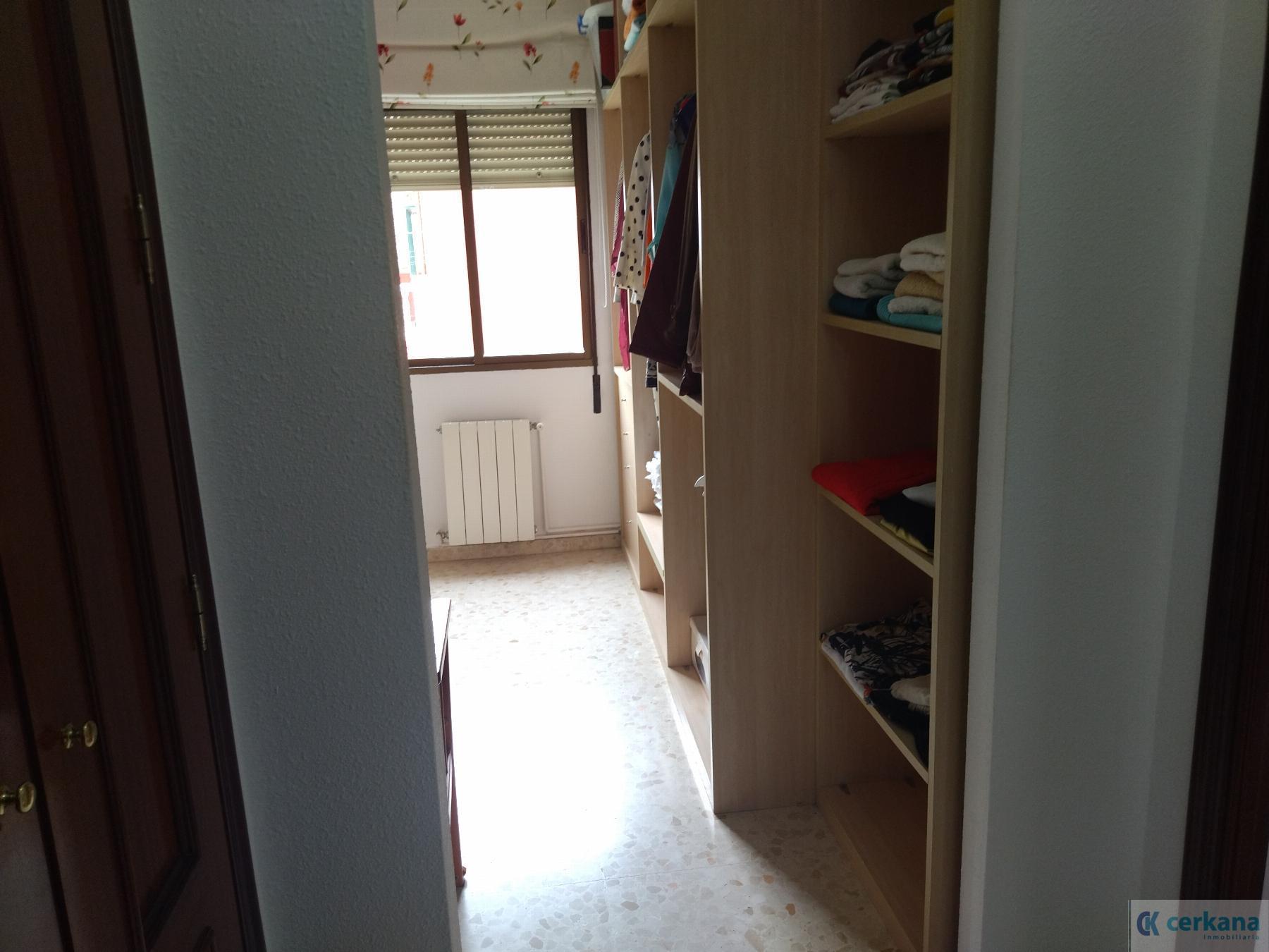 For rent of chalet in Gines