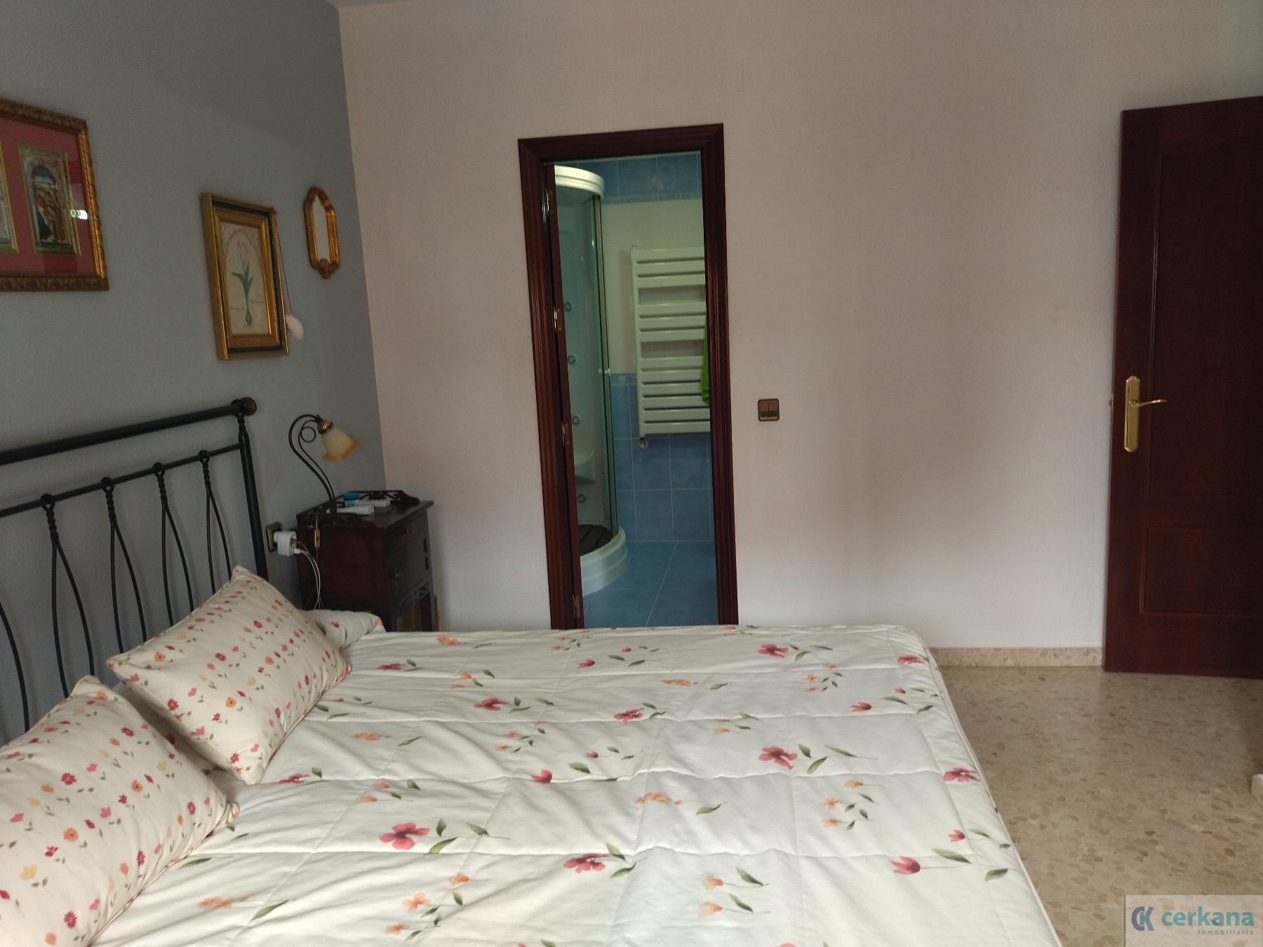 For rent of chalet in Gines