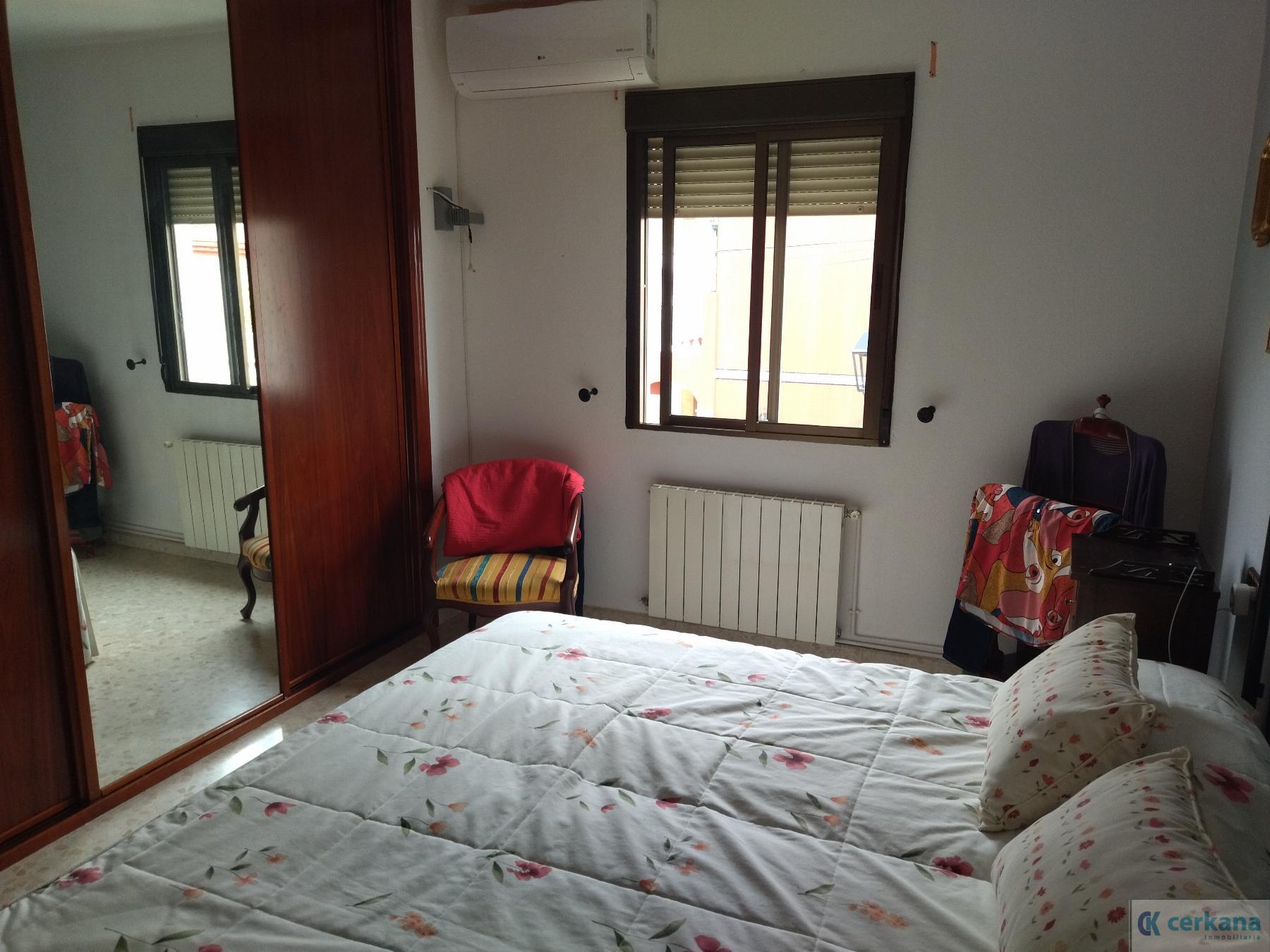 For rent of chalet in Gines