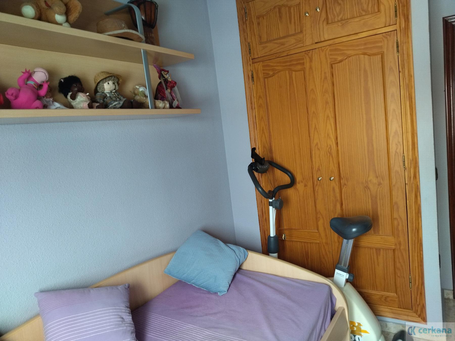 For rent of chalet in Gines