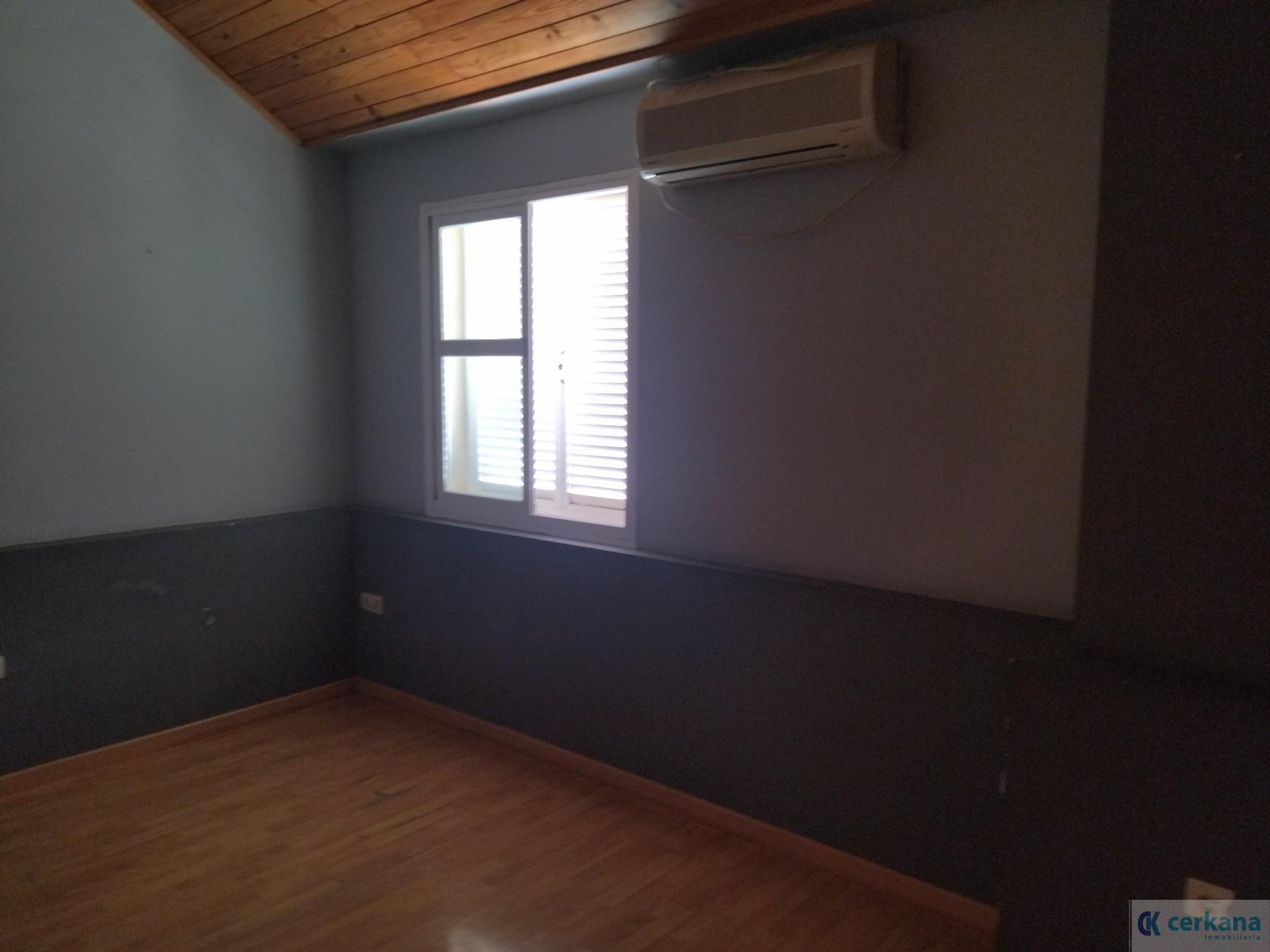 For sale of chalet in Gines