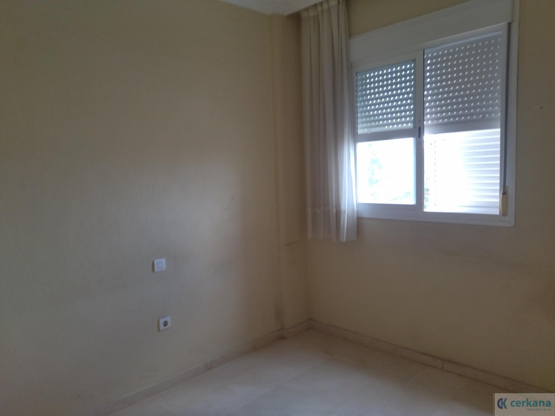 For sale of chalet in Gines