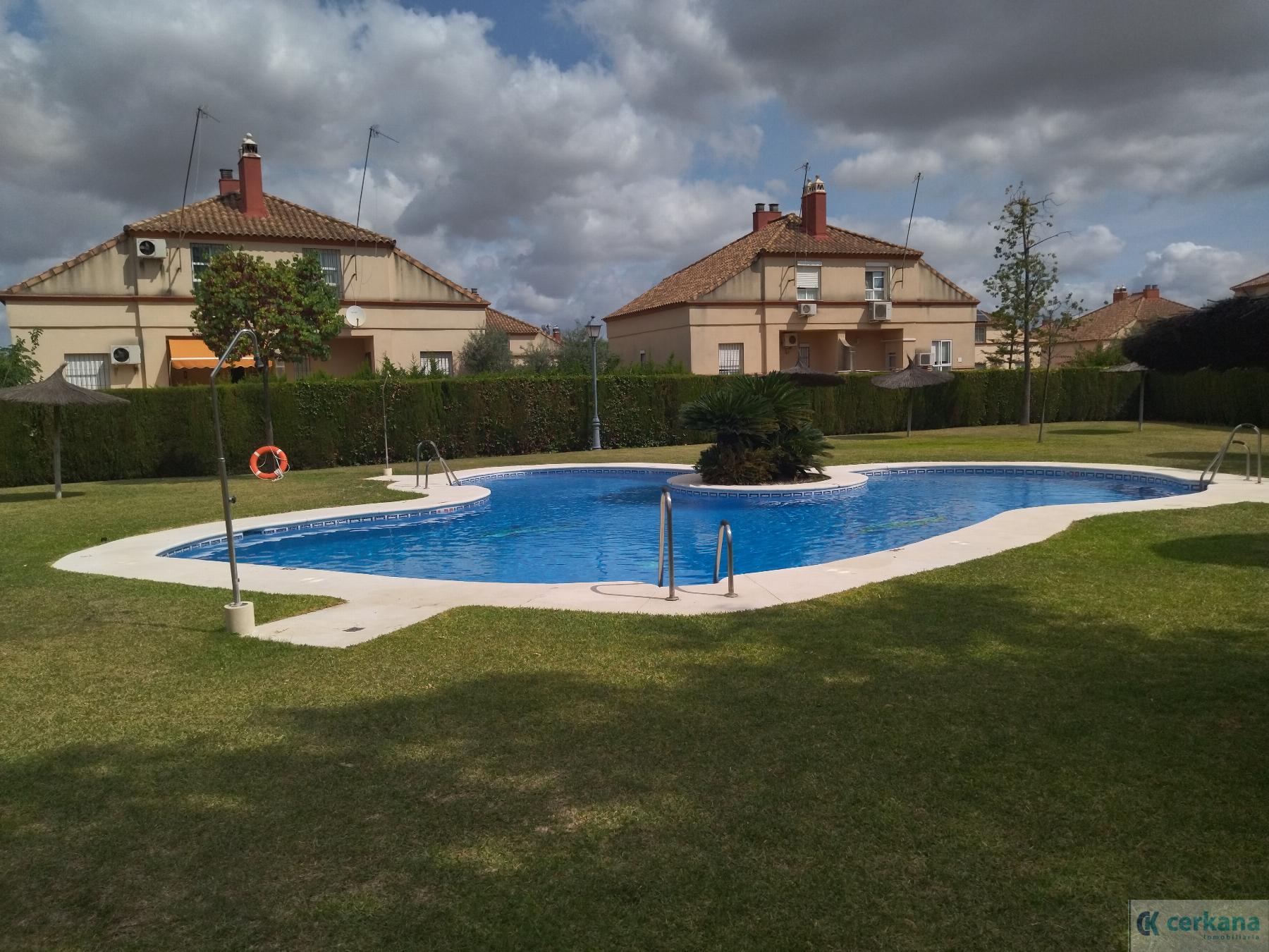 For sale of chalet in Gines