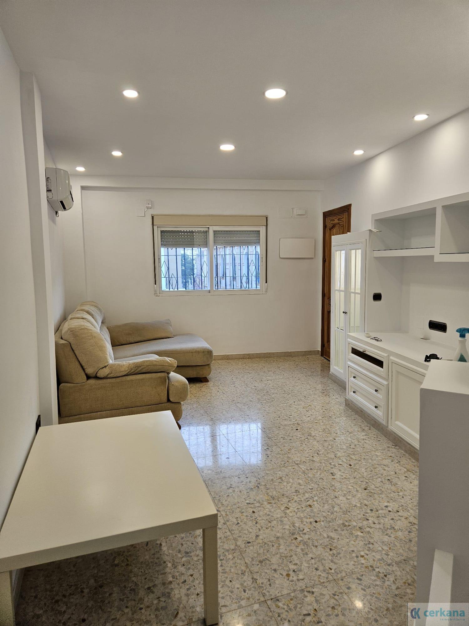 For rent of flat in Sevilla