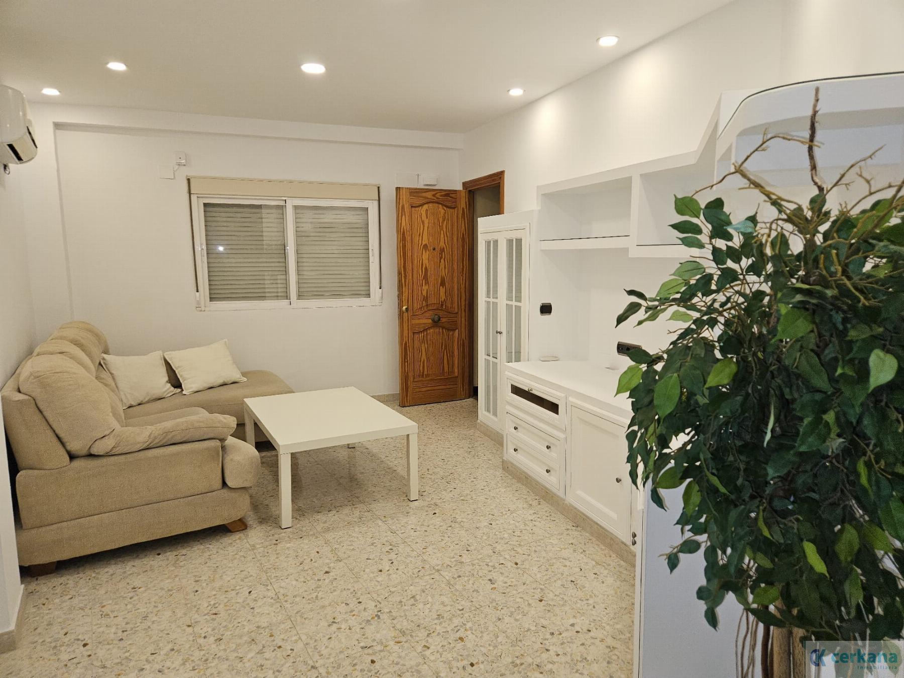 For rent of flat in Sevilla