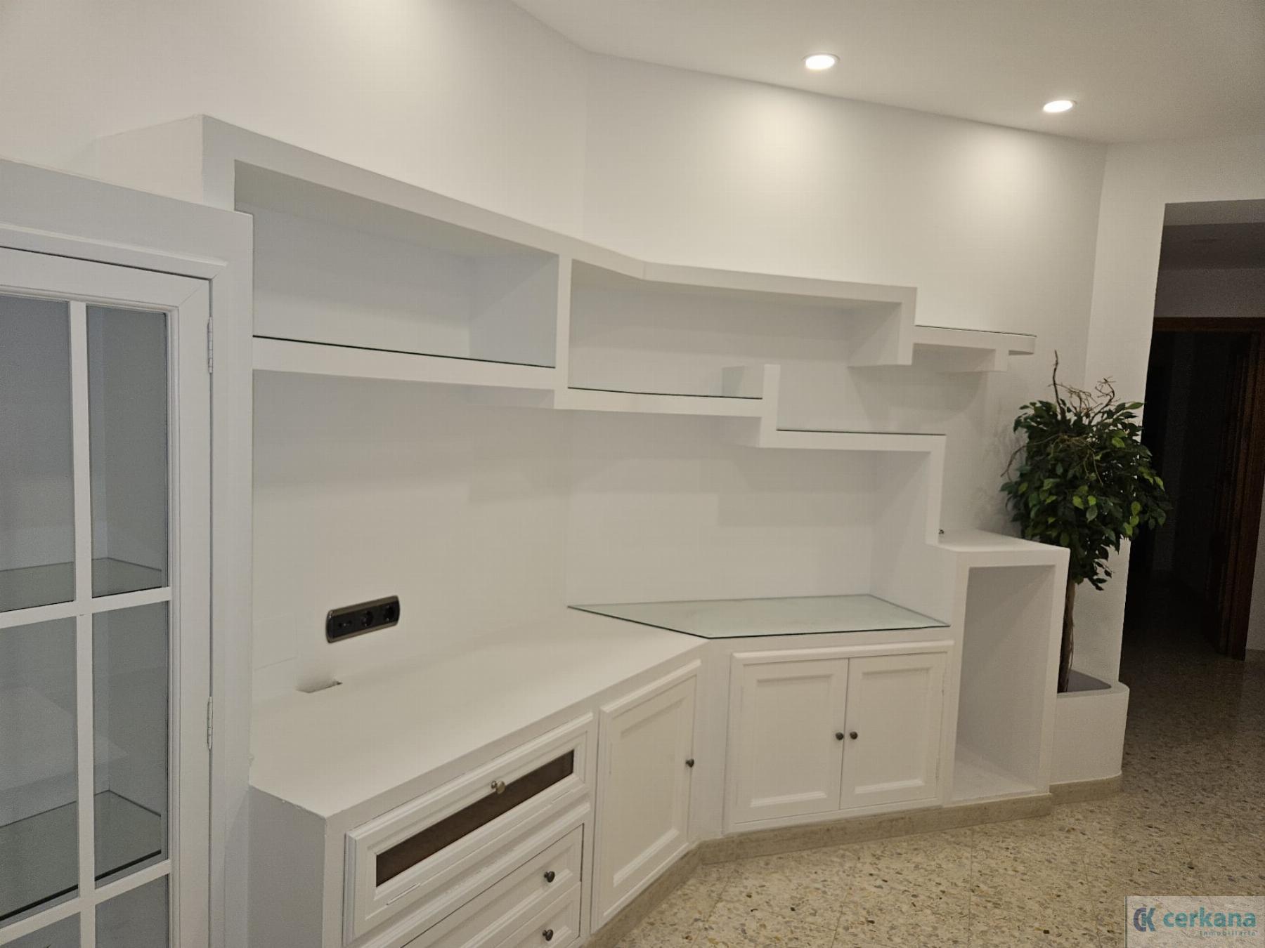 For rent of flat in Sevilla