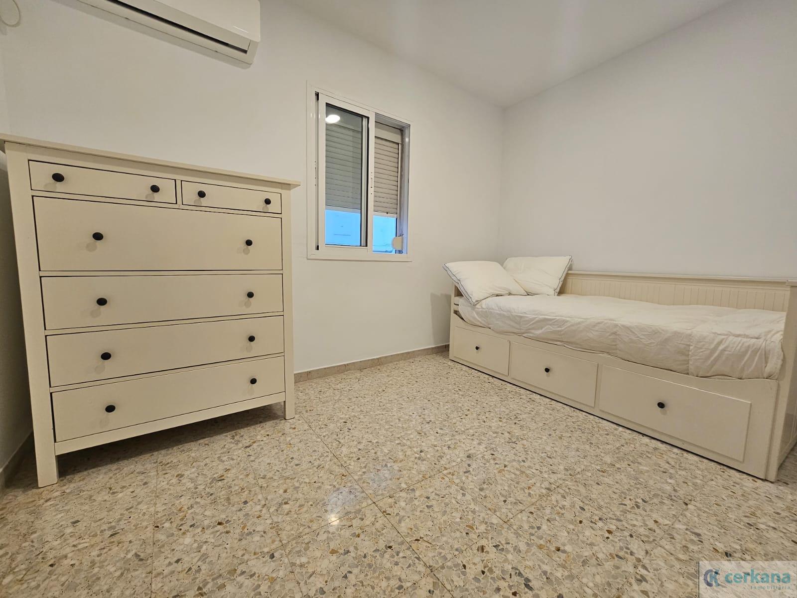 For rent of flat in Sevilla