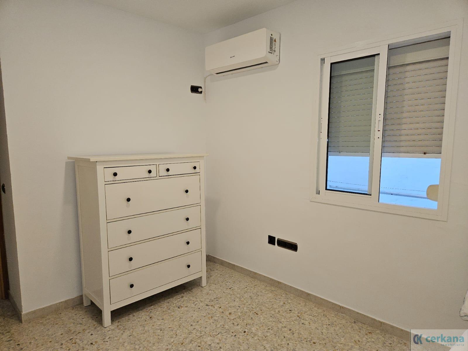 For rent of flat in Sevilla