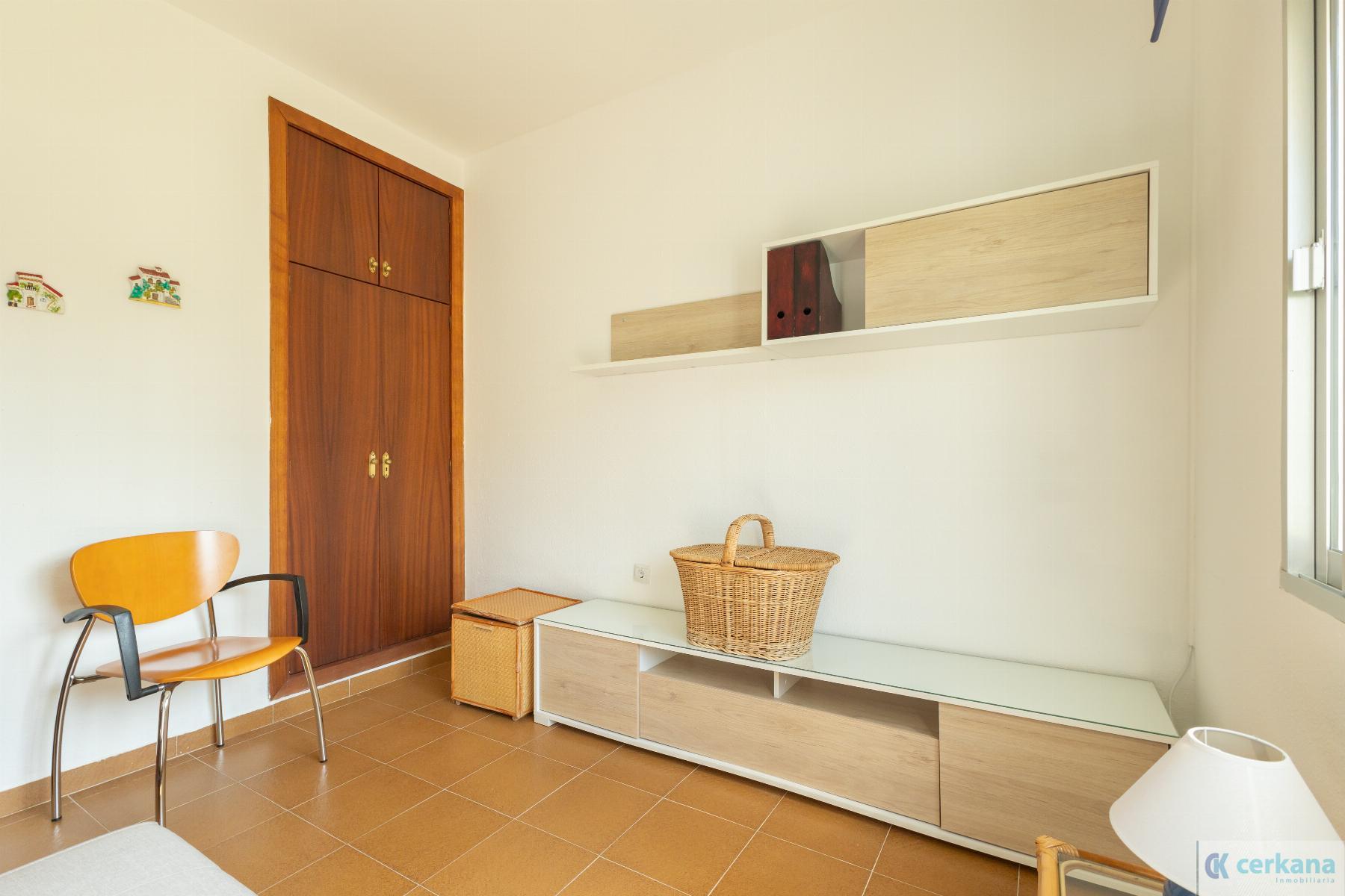 For sale of chalet in Espartinas
