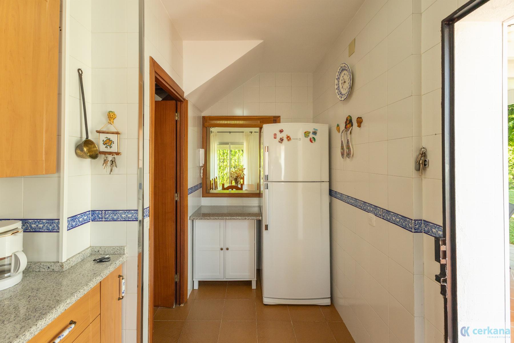 For sale of chalet in Espartinas