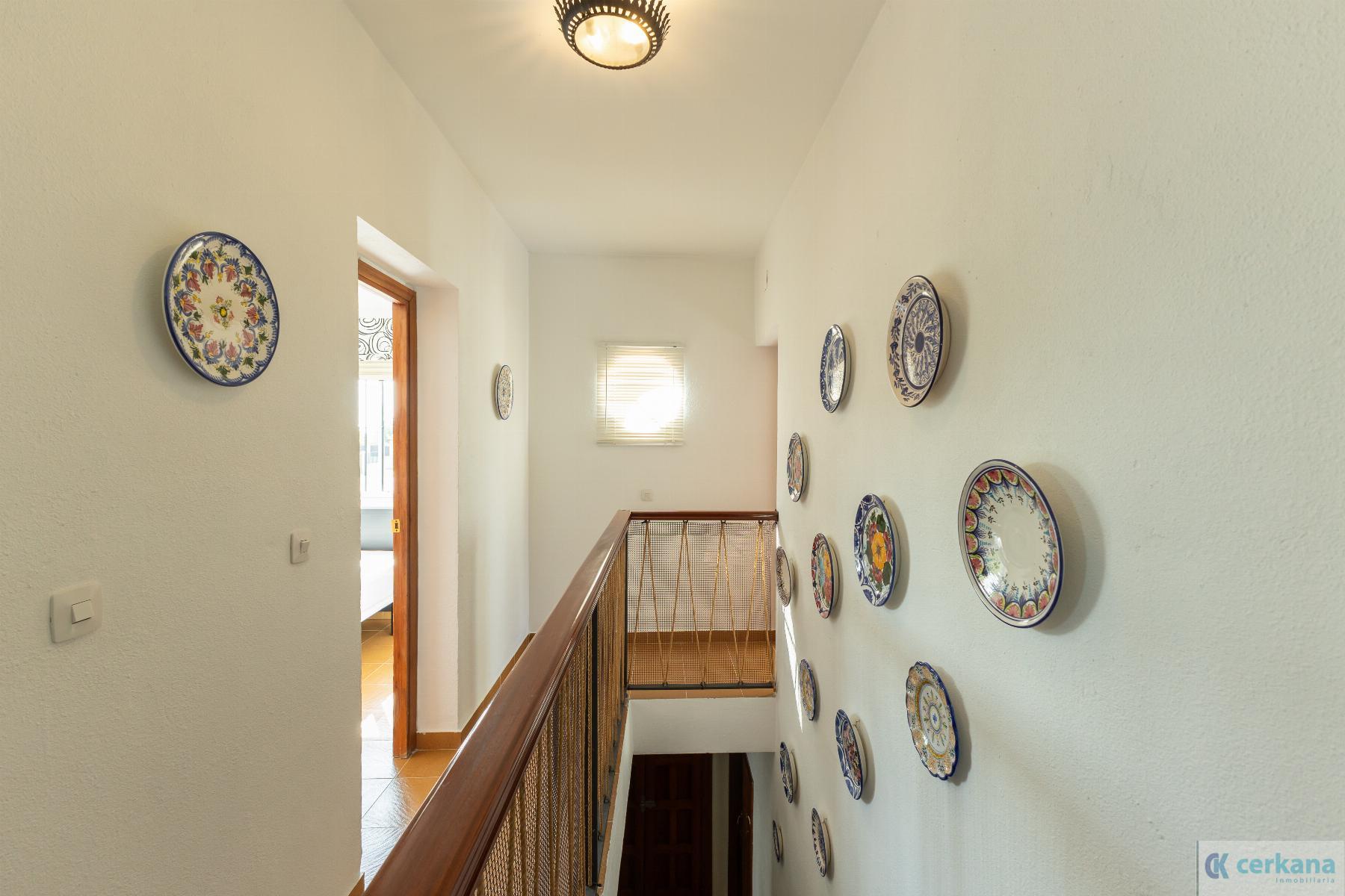 For sale of chalet in Espartinas