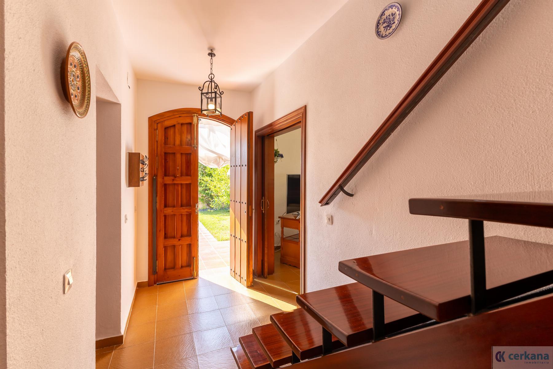 For sale of chalet in Espartinas