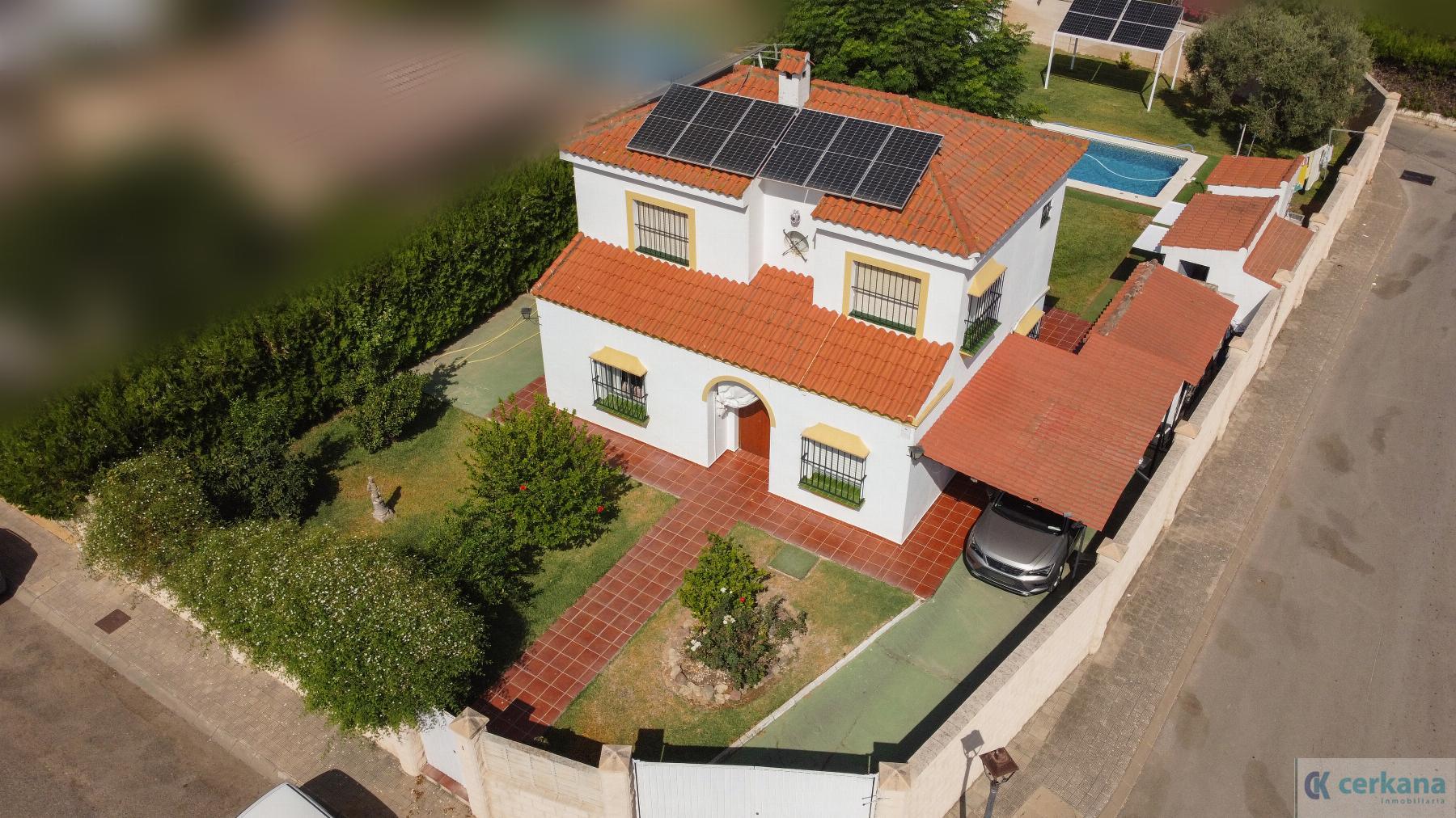 For sale of chalet in Espartinas