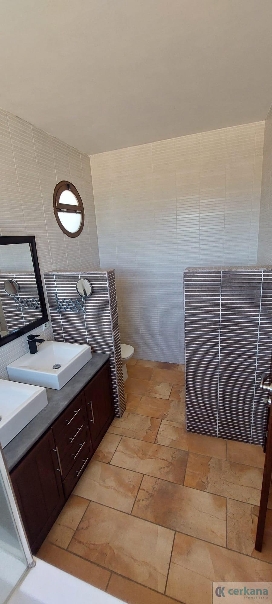 For sale of chalet in Dos Hermanas