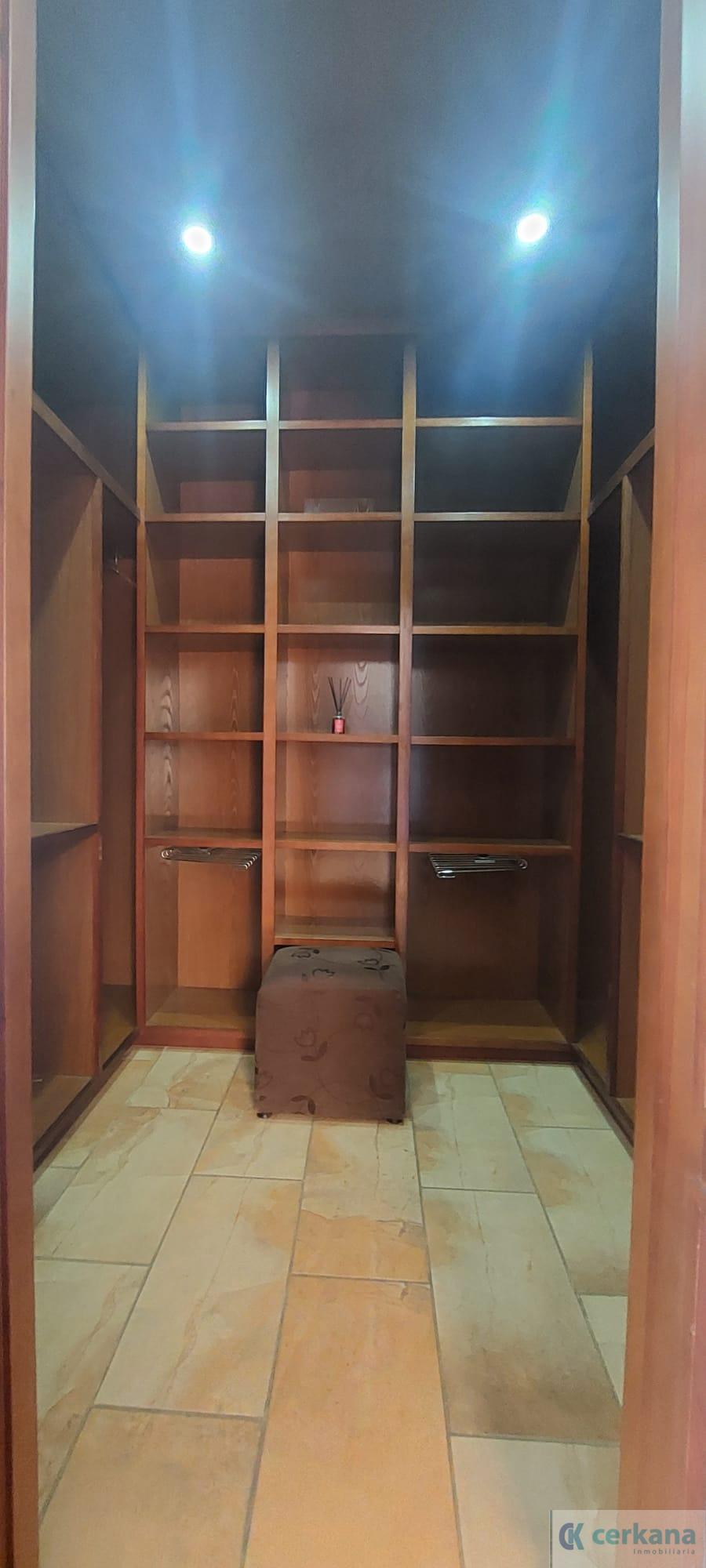 For sale of chalet in Dos Hermanas