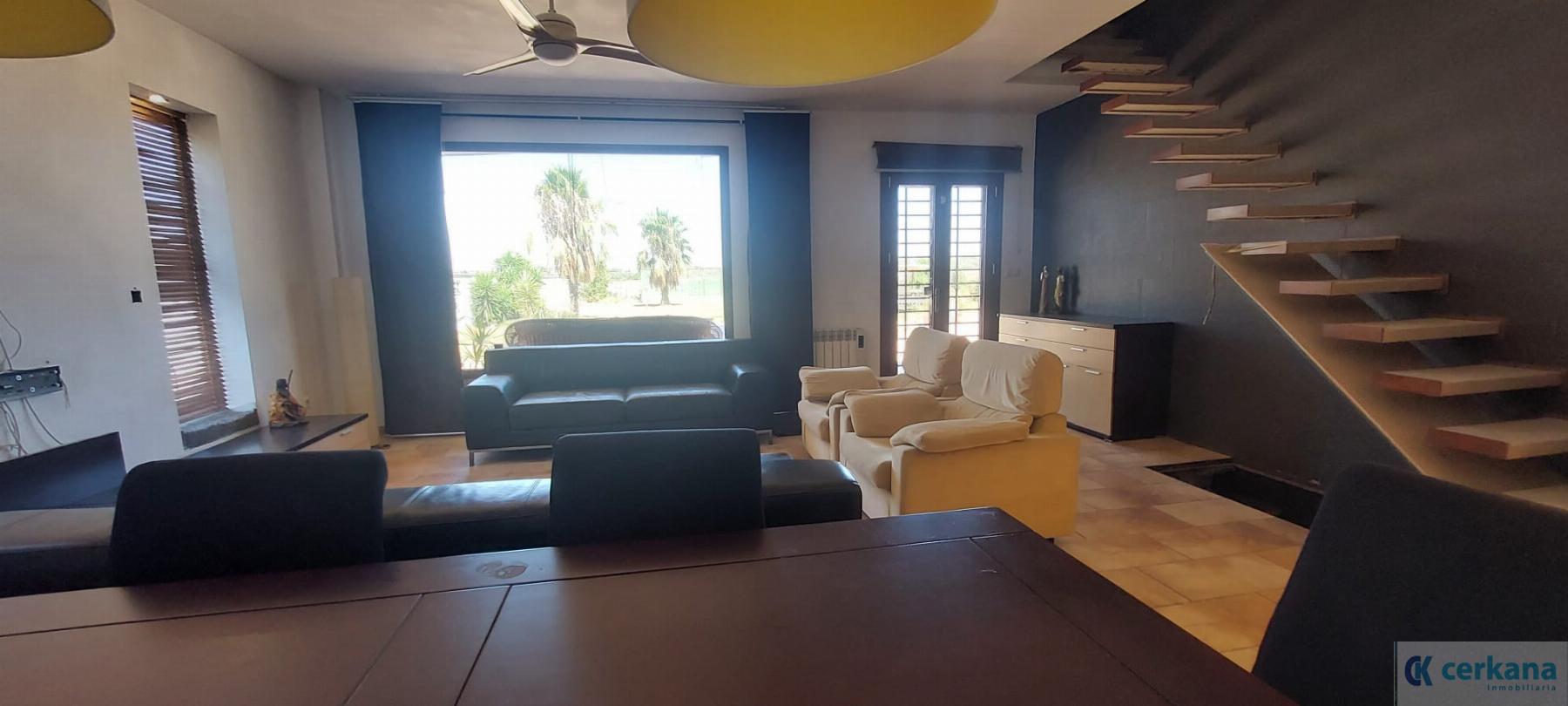 For sale of chalet in Dos Hermanas