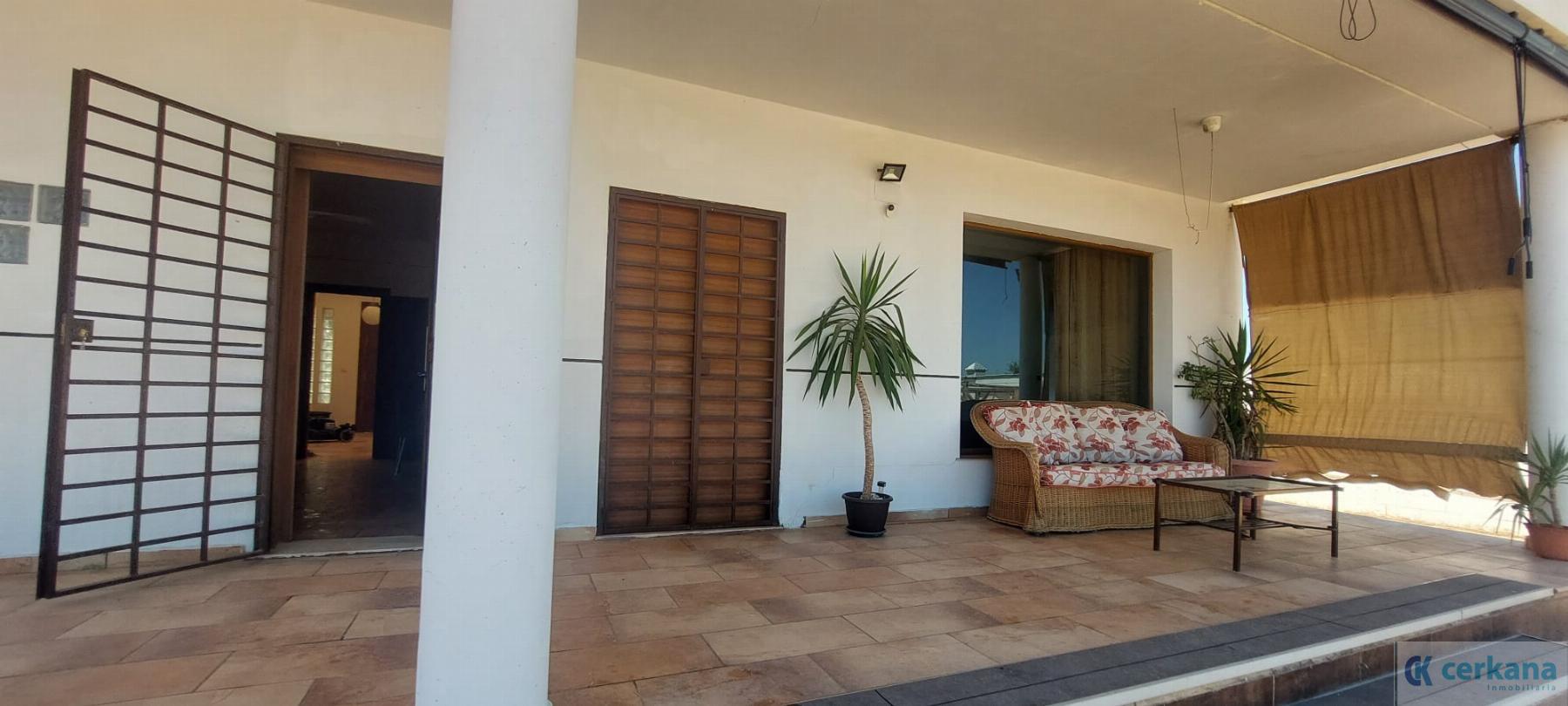 For sale of chalet in Dos Hermanas