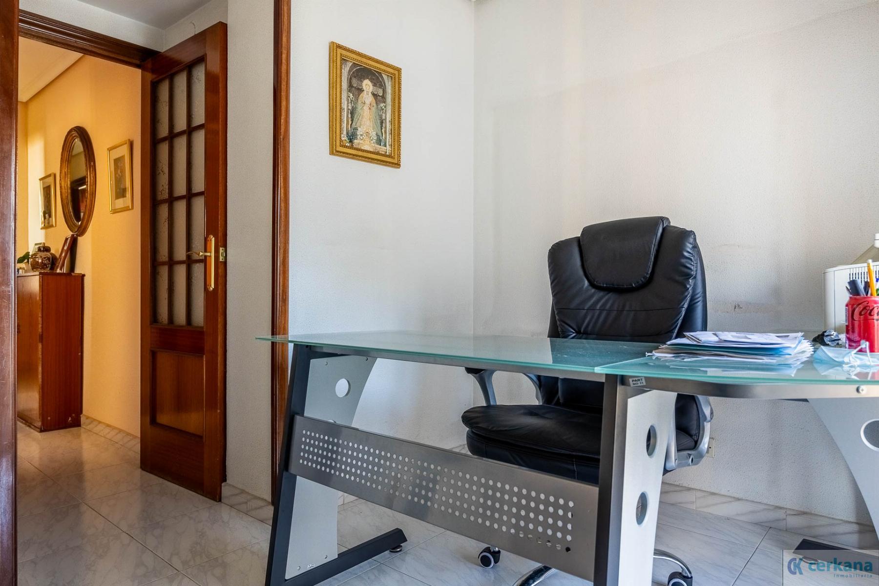 For sale of flat in Sevilla