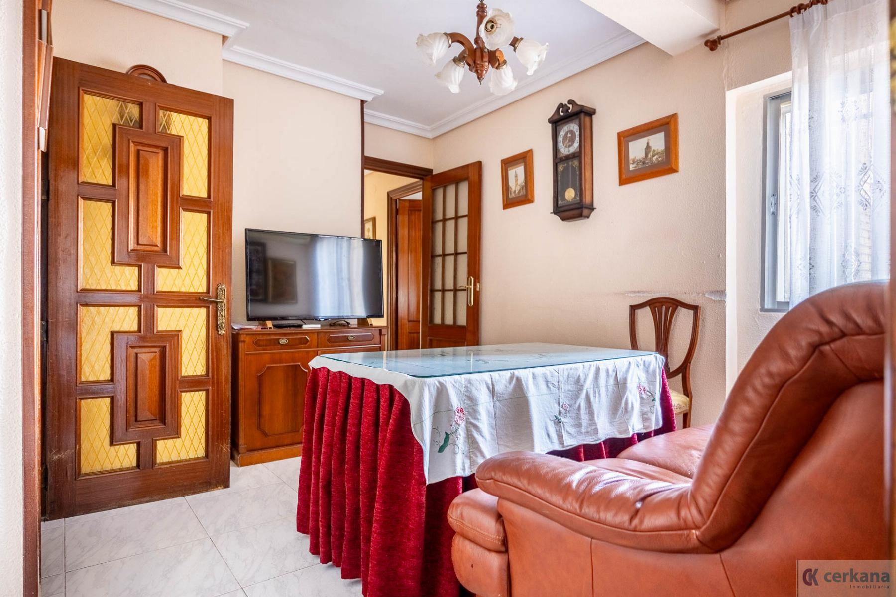 For sale of flat in Sevilla