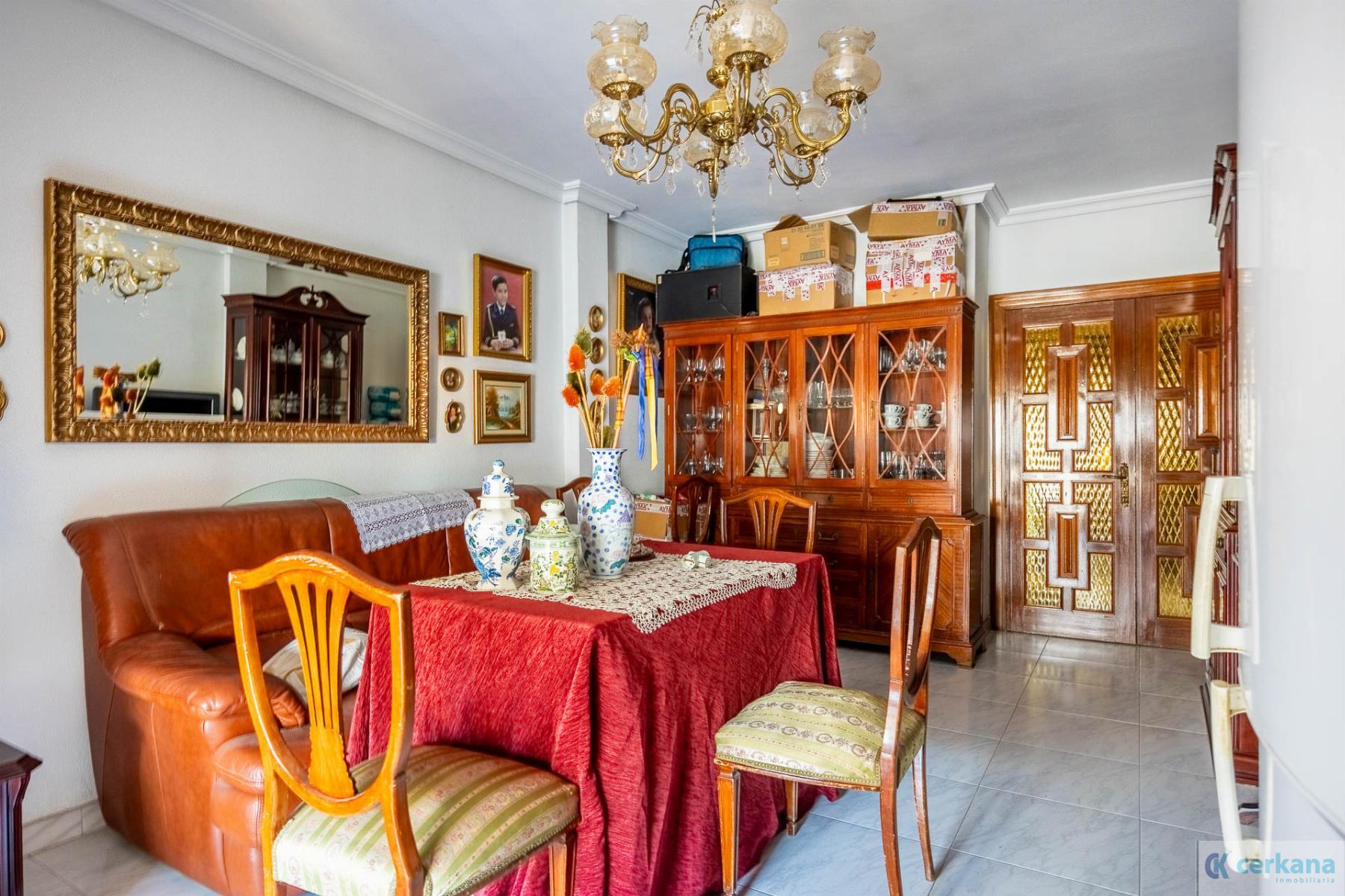 For sale of flat in Sevilla
