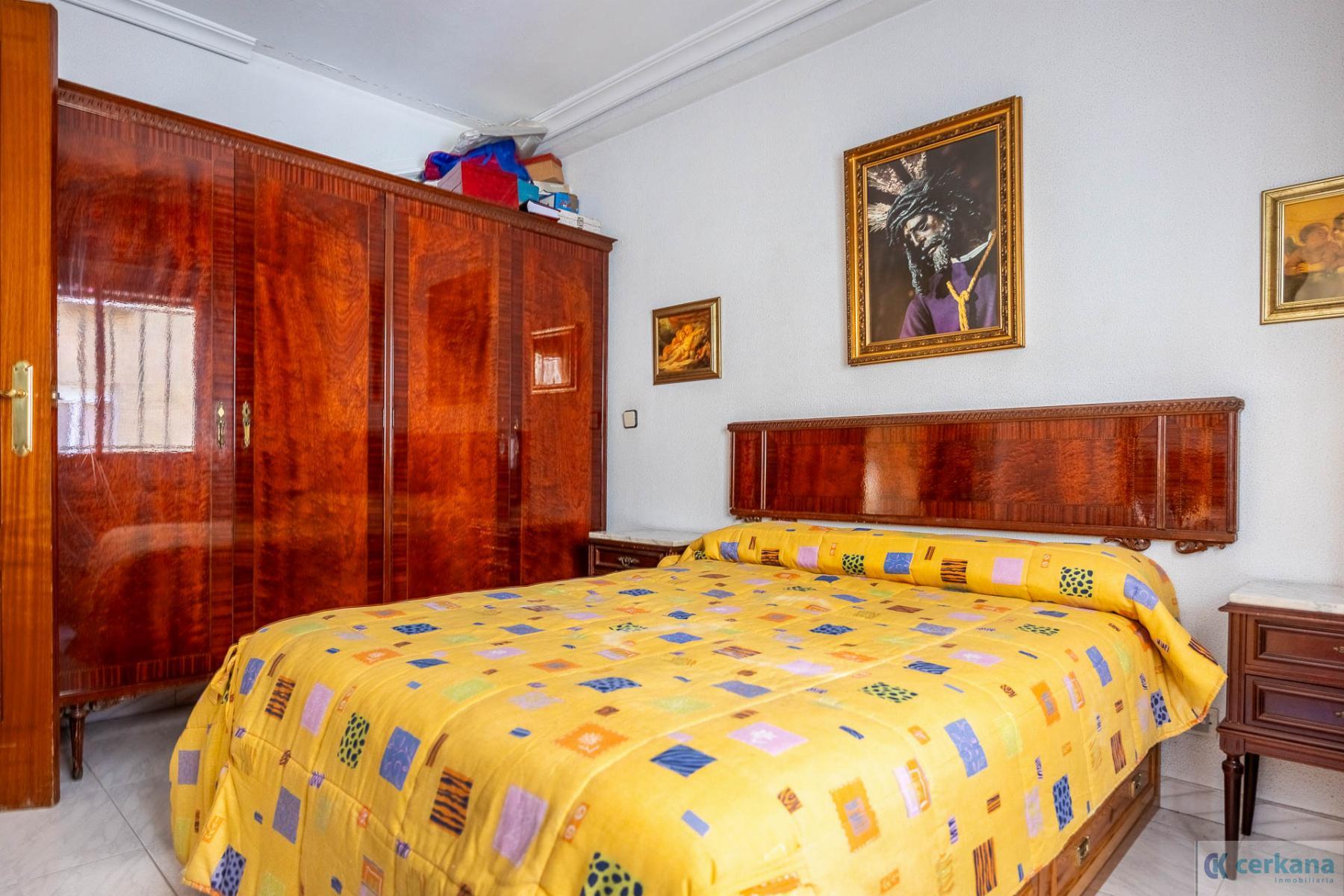 For sale of flat in Sevilla