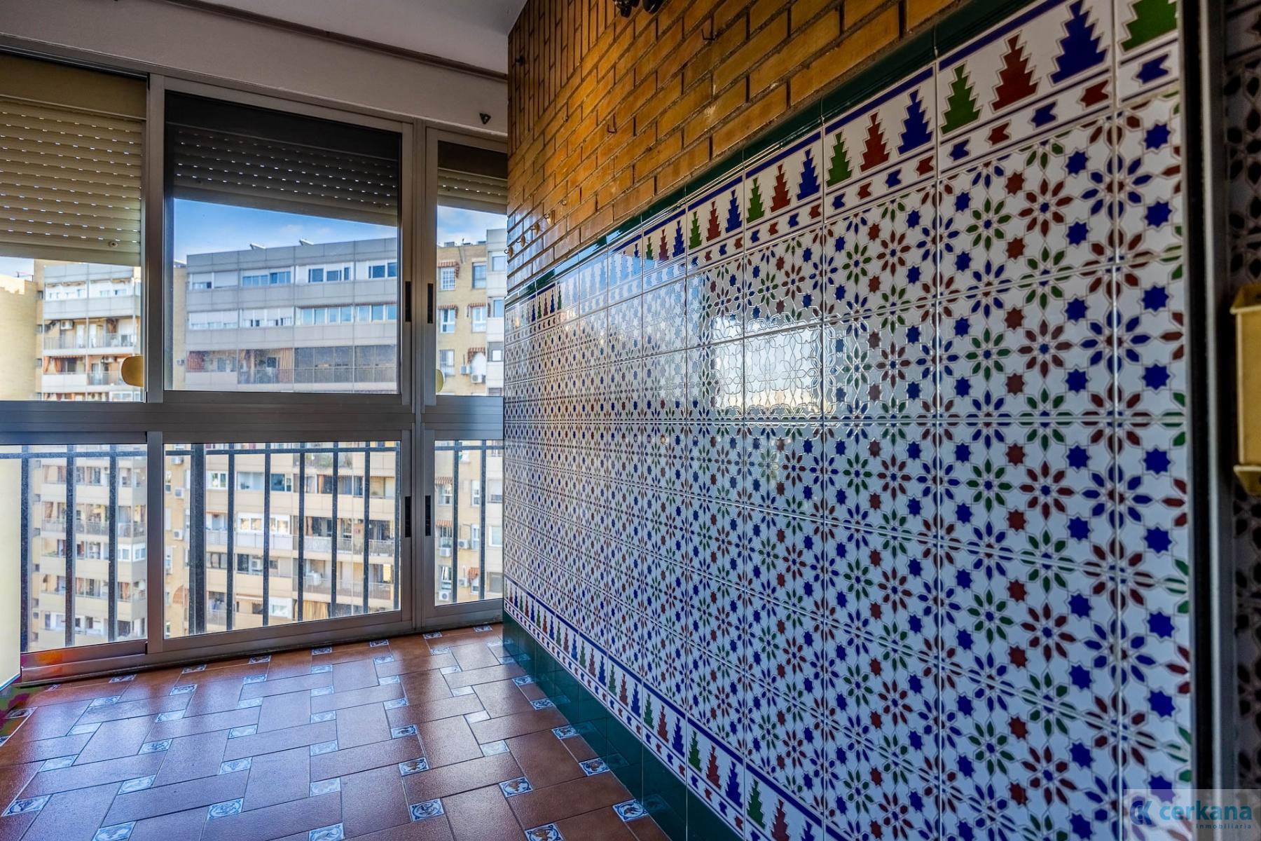 For sale of flat in Sevilla