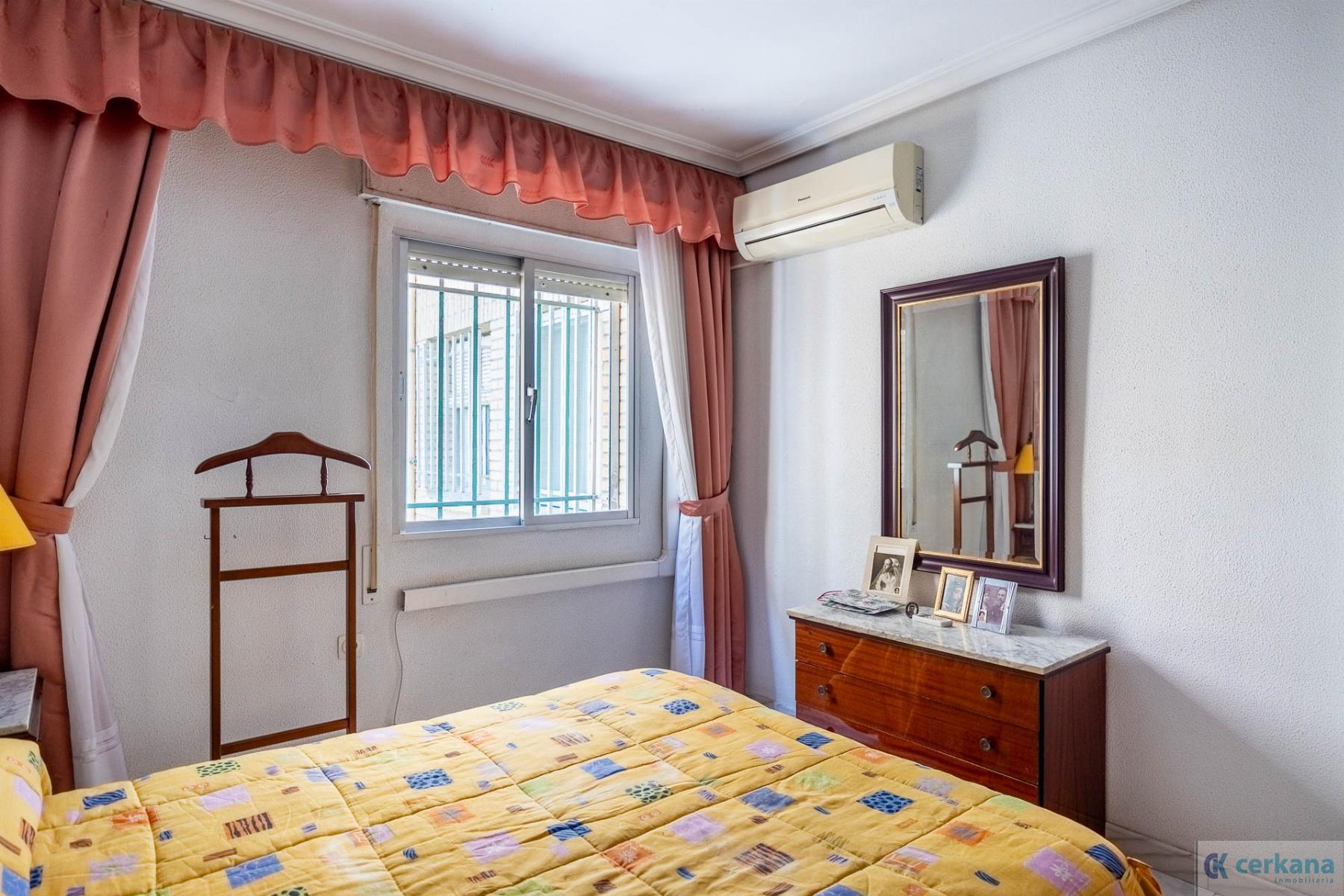 For sale of flat in Sevilla