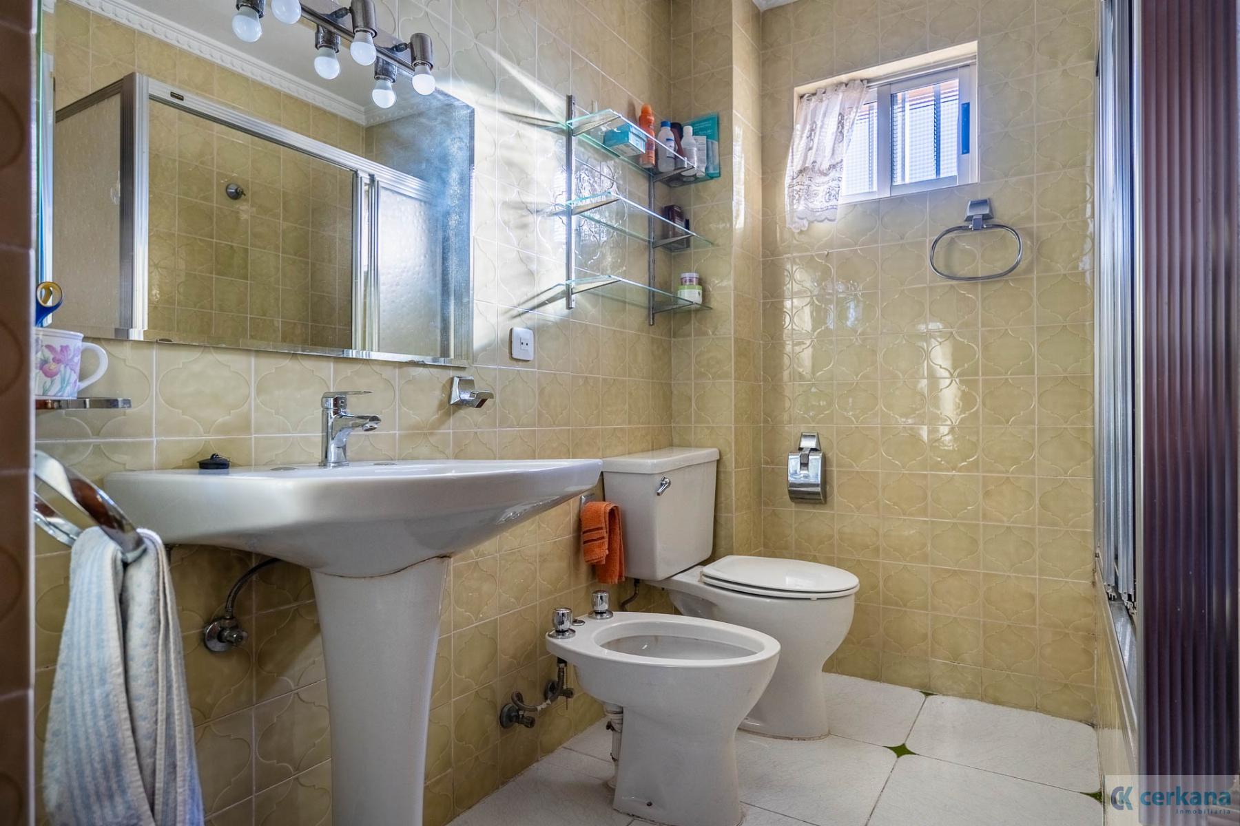 For sale of flat in Sevilla