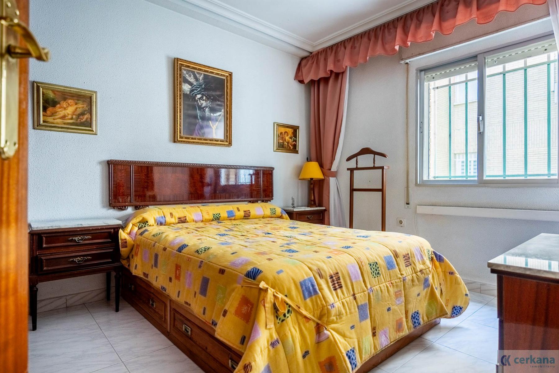 For sale of flat in Sevilla