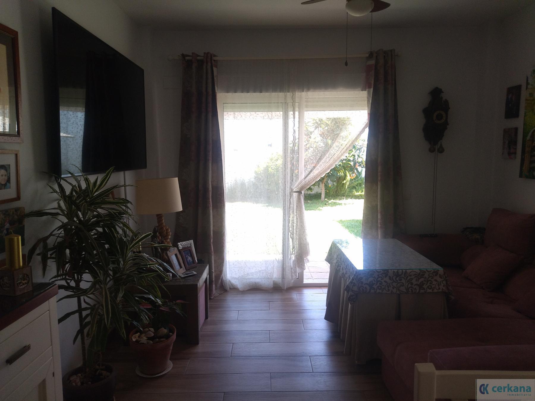 For sale of chalet in Bollullos de la Mitación
