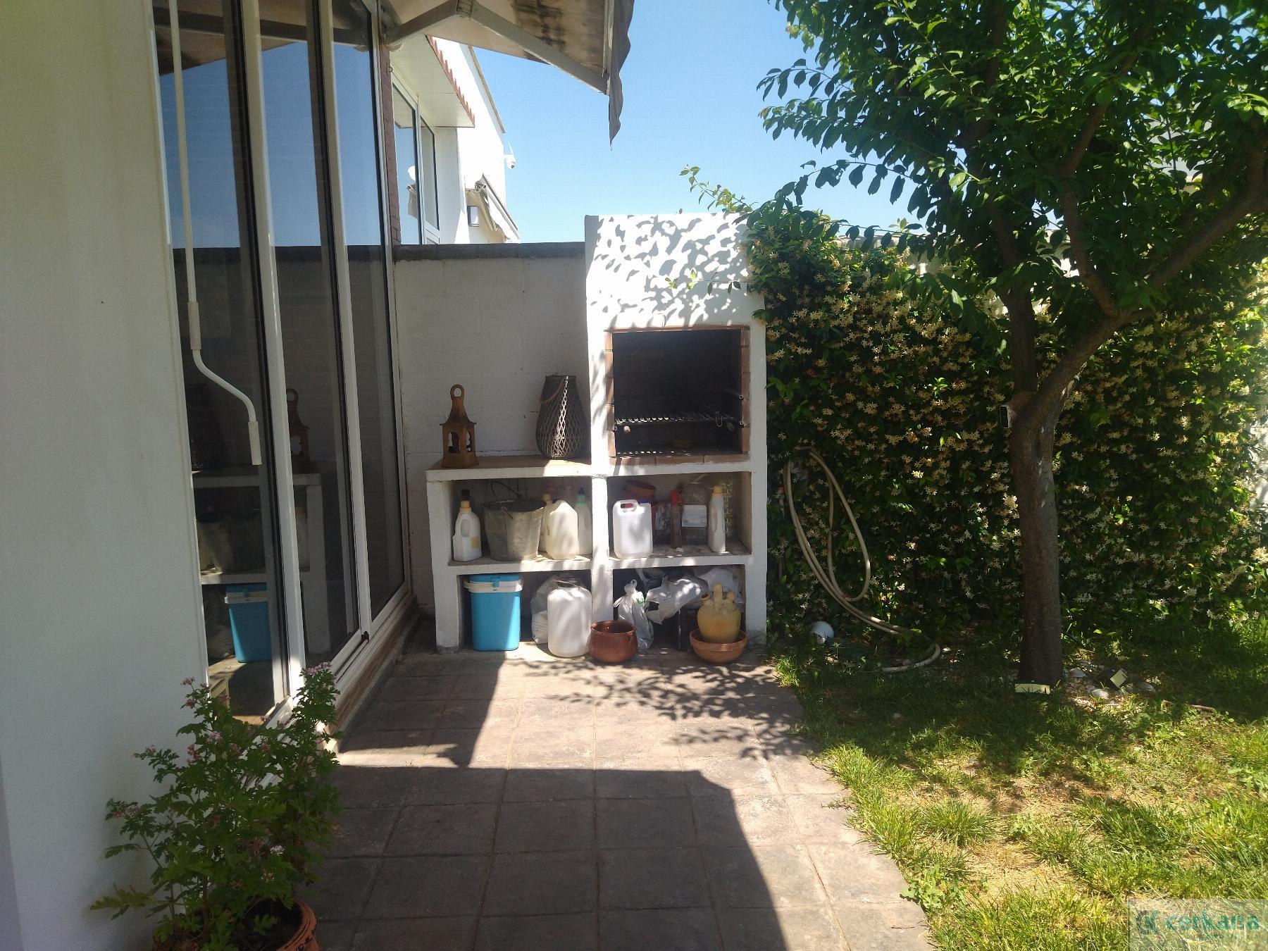 For sale of chalet in Bollullos de la Mitación