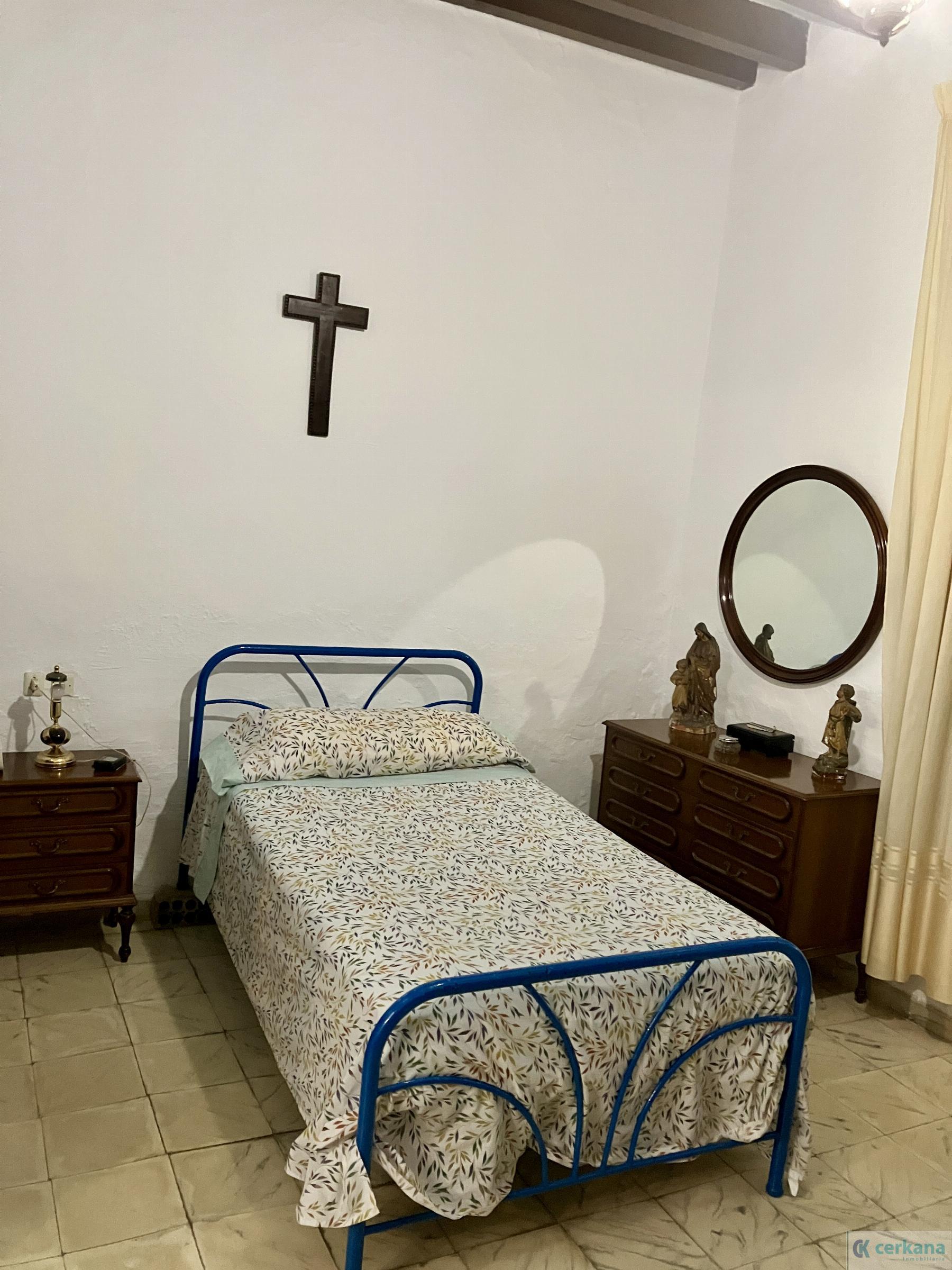 For sale of house in Espartinas