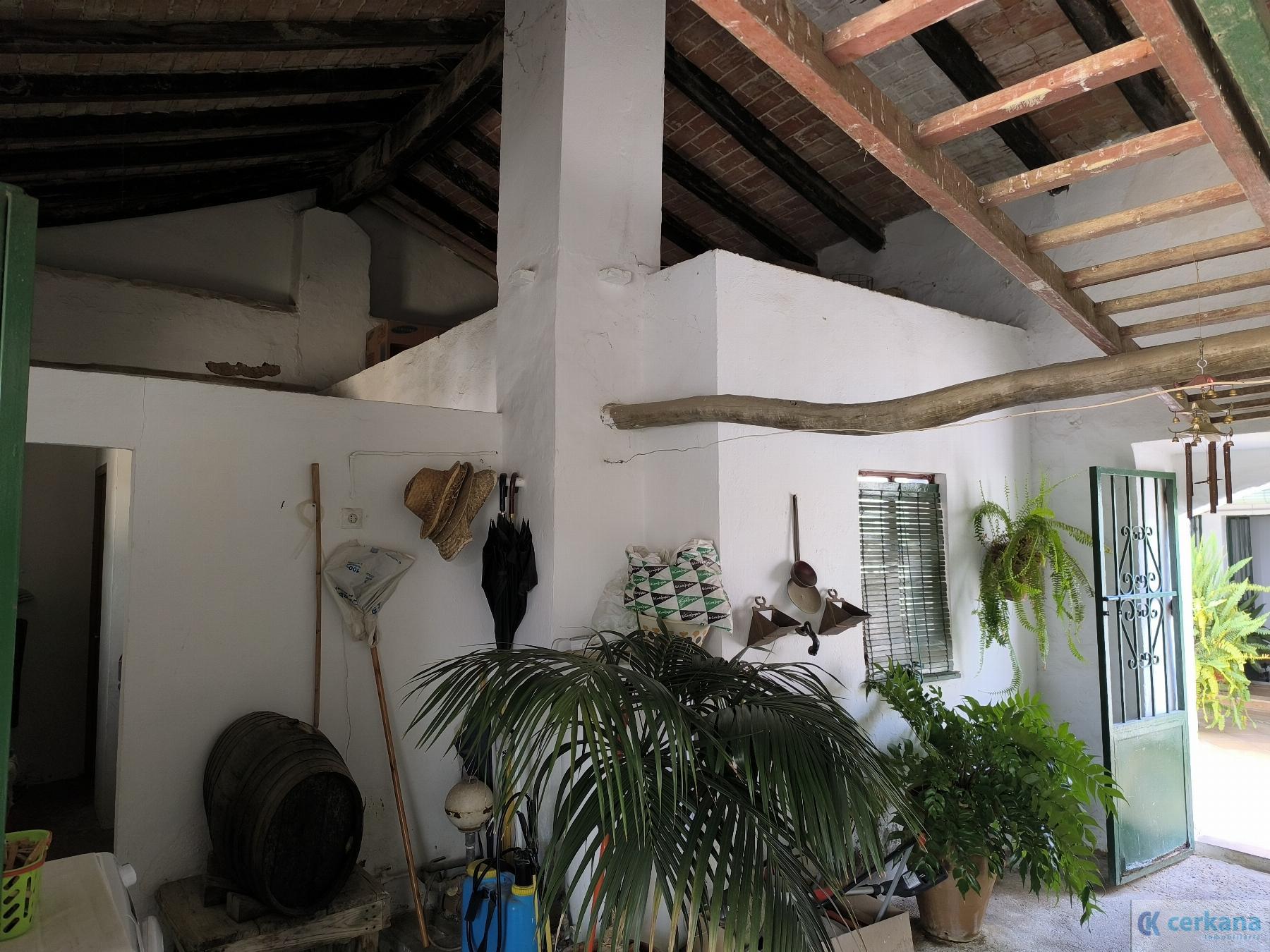 For sale of house in Espartinas
