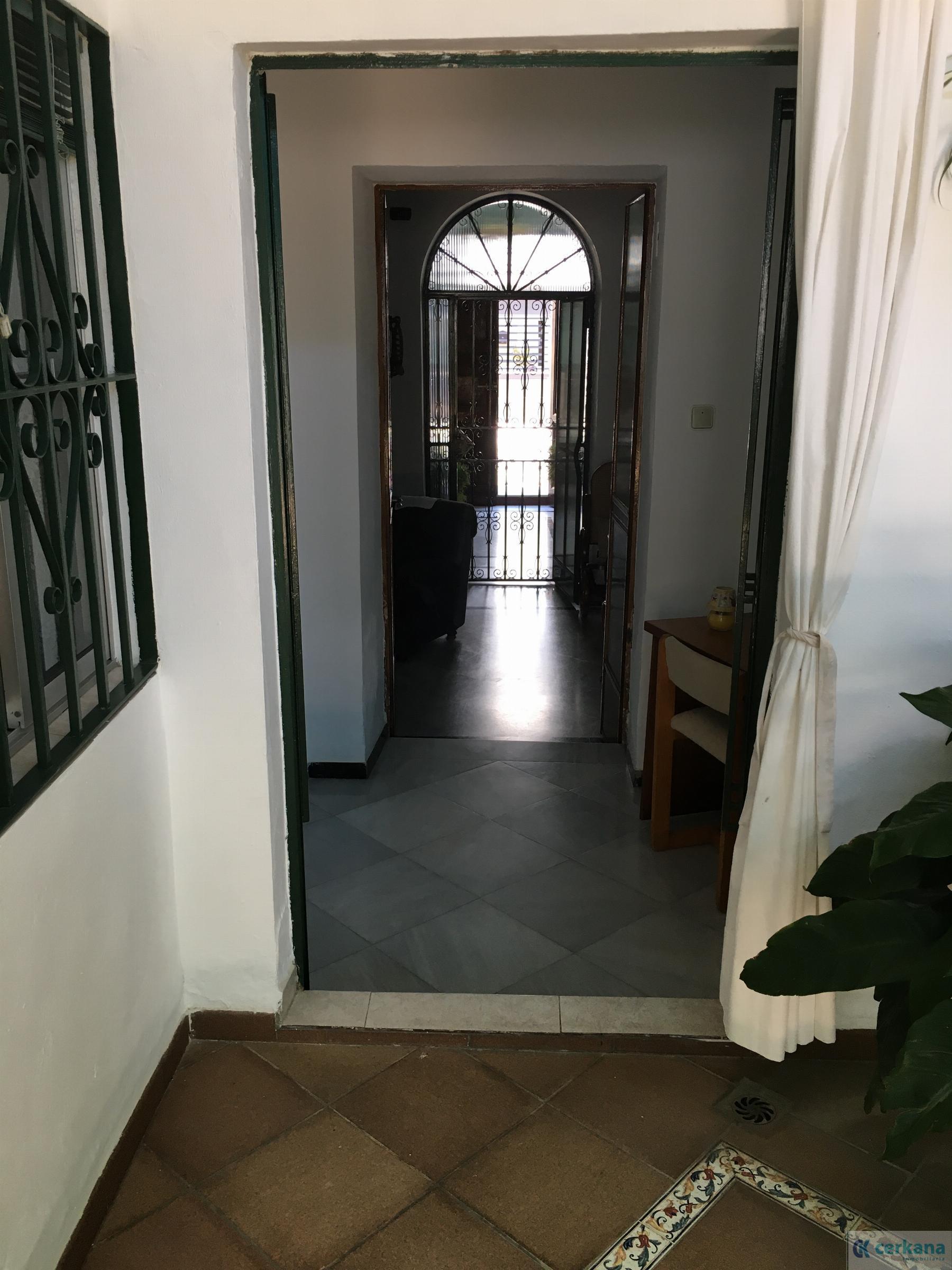 For sale of house in Espartinas