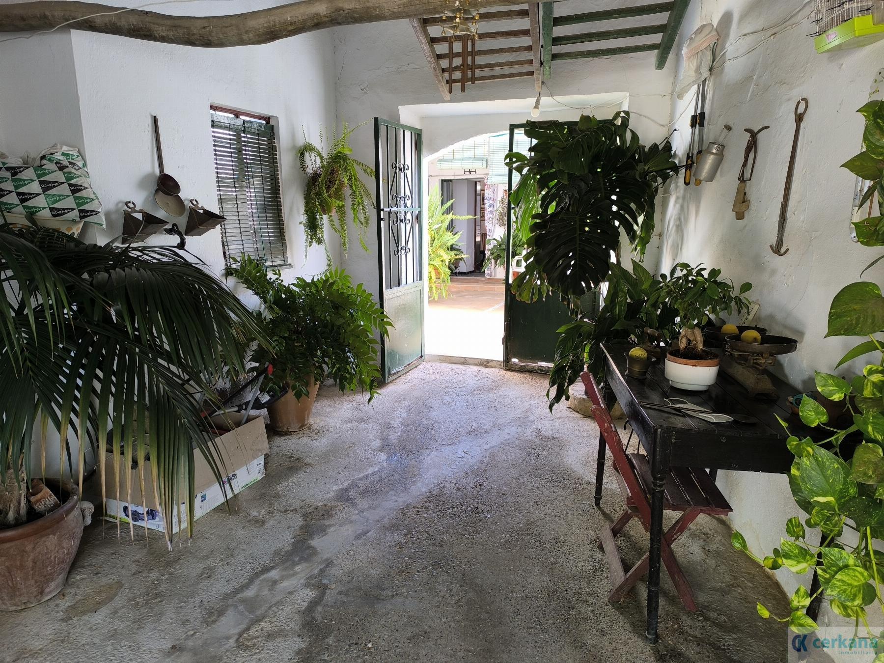 For sale of house in Espartinas