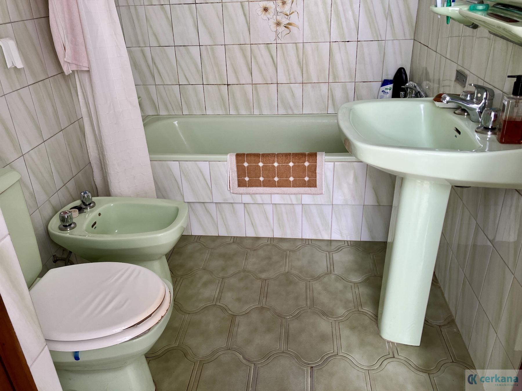 For sale of house in Espartinas
