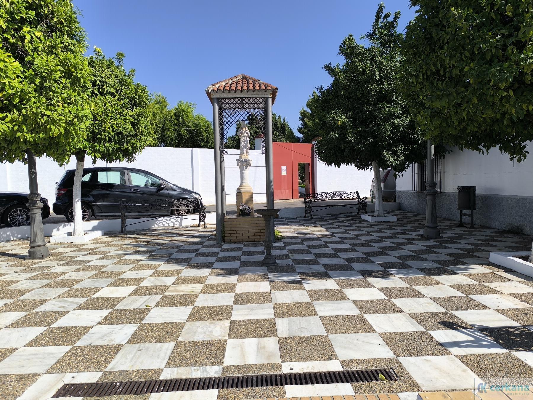 For sale of house in Espartinas