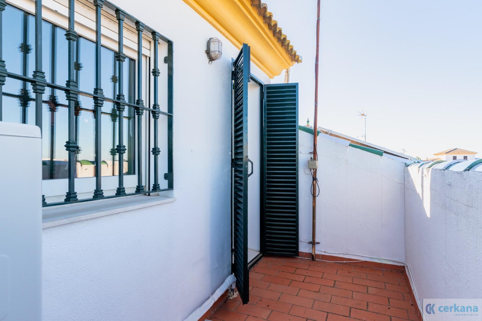 Venta de chalet en Sanlúcar la Mayor