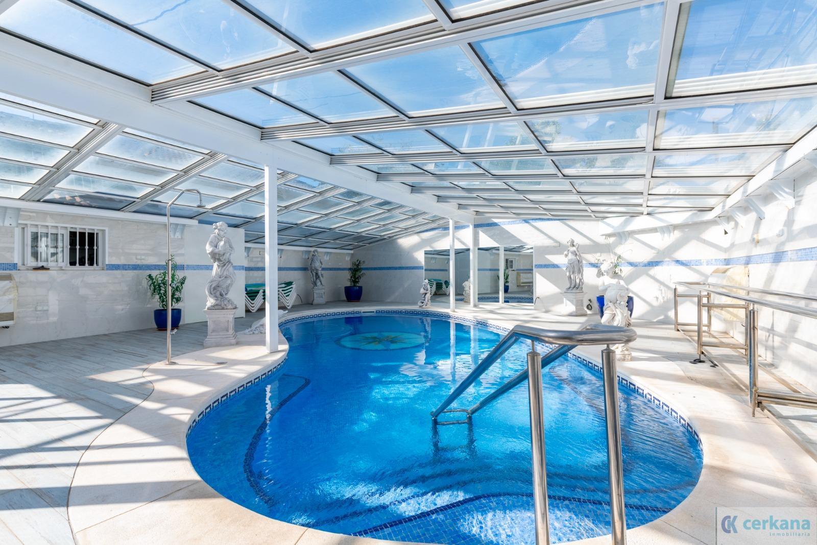 Venta de chalet en Sanlúcar la Mayor