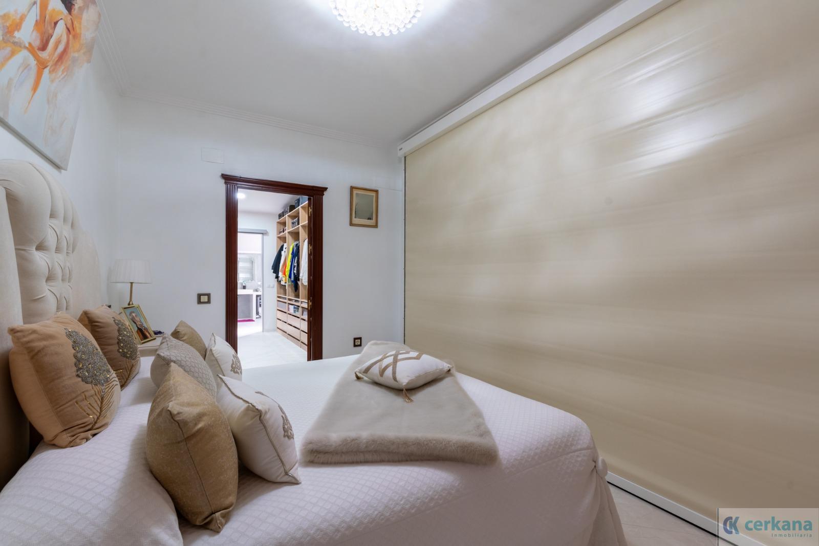 Venta de chalet en Sanlúcar la Mayor