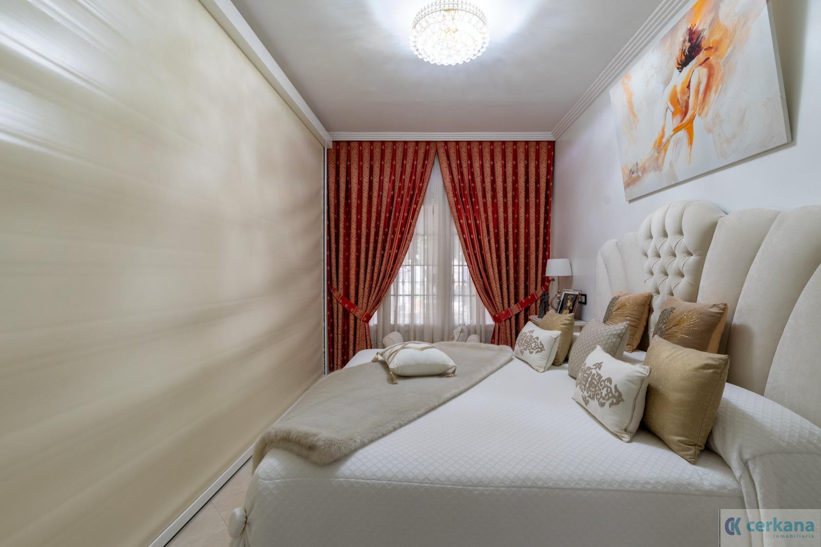 Venta de chalet en Sanlúcar la Mayor