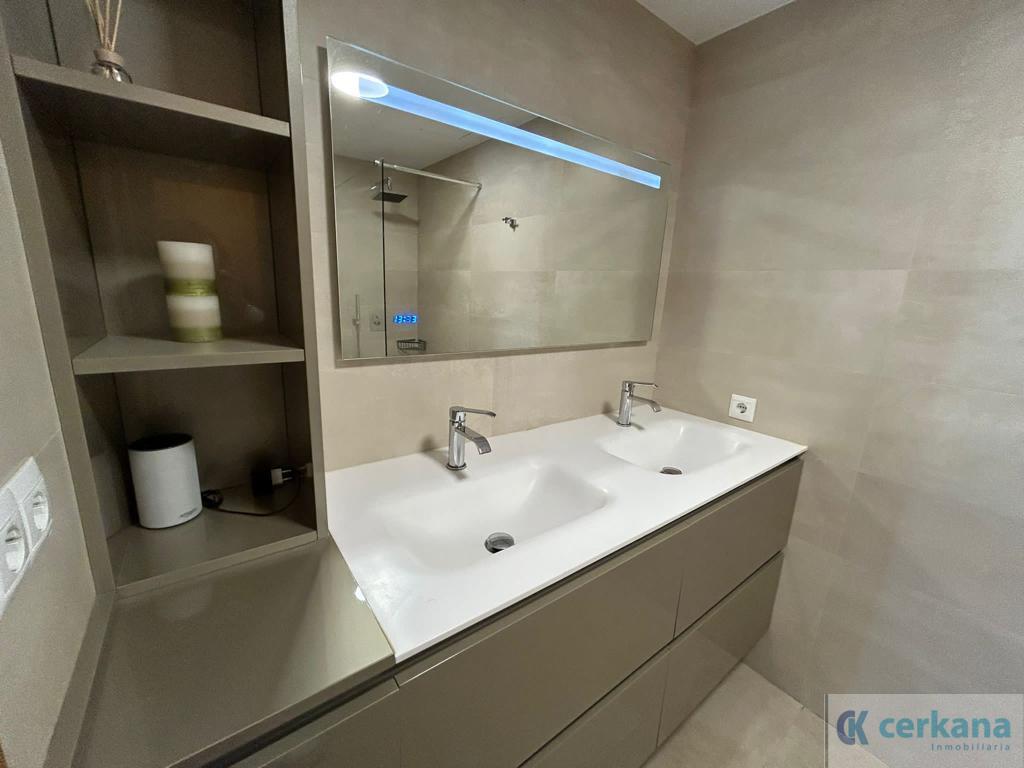 Venta de chalet en Espartinas