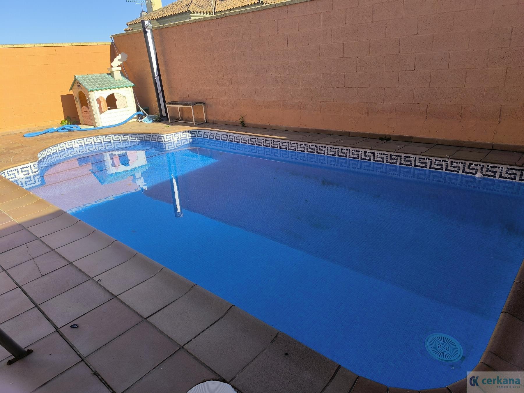 Venta de chalet en Espartinas