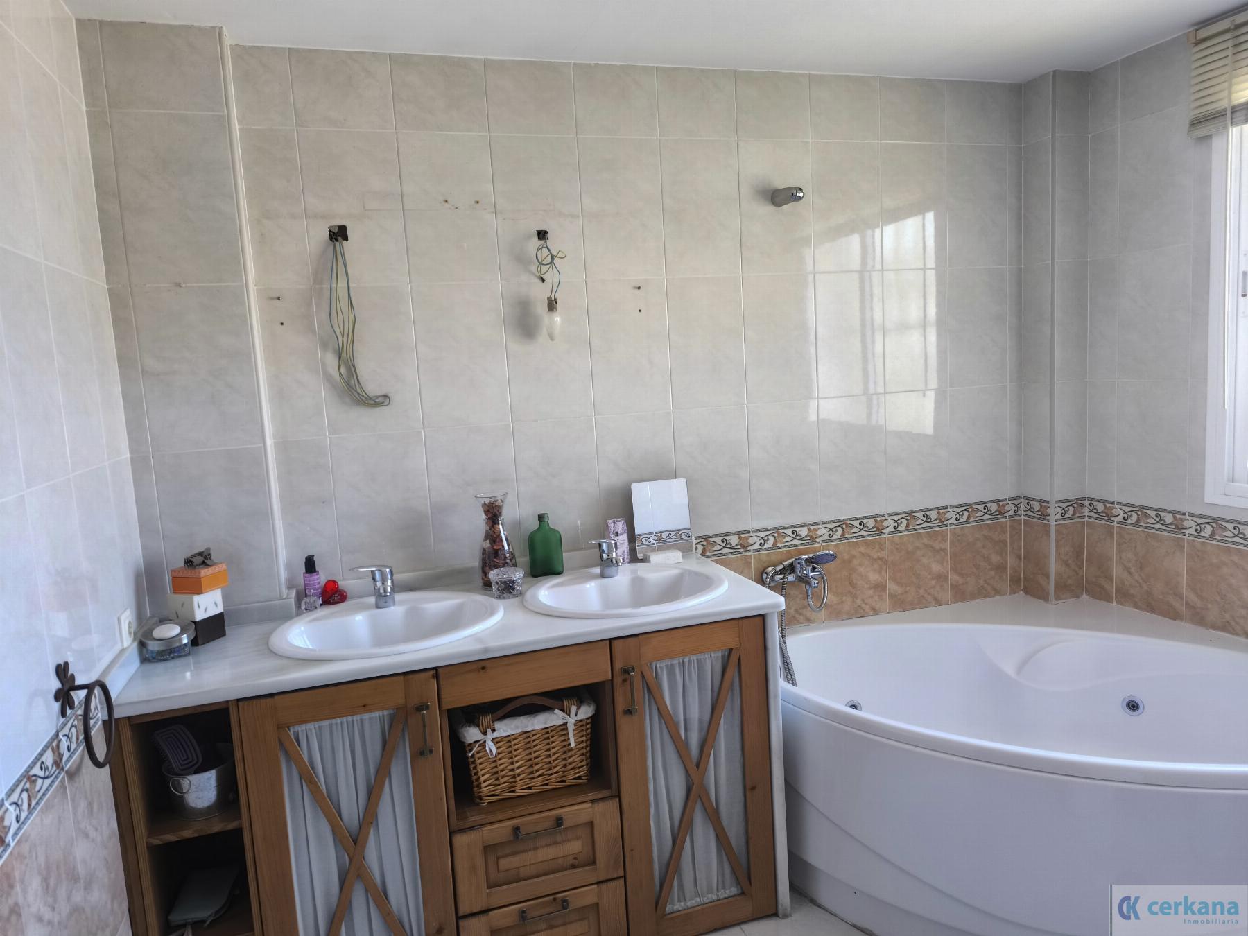 Venta de chalet en Espartinas