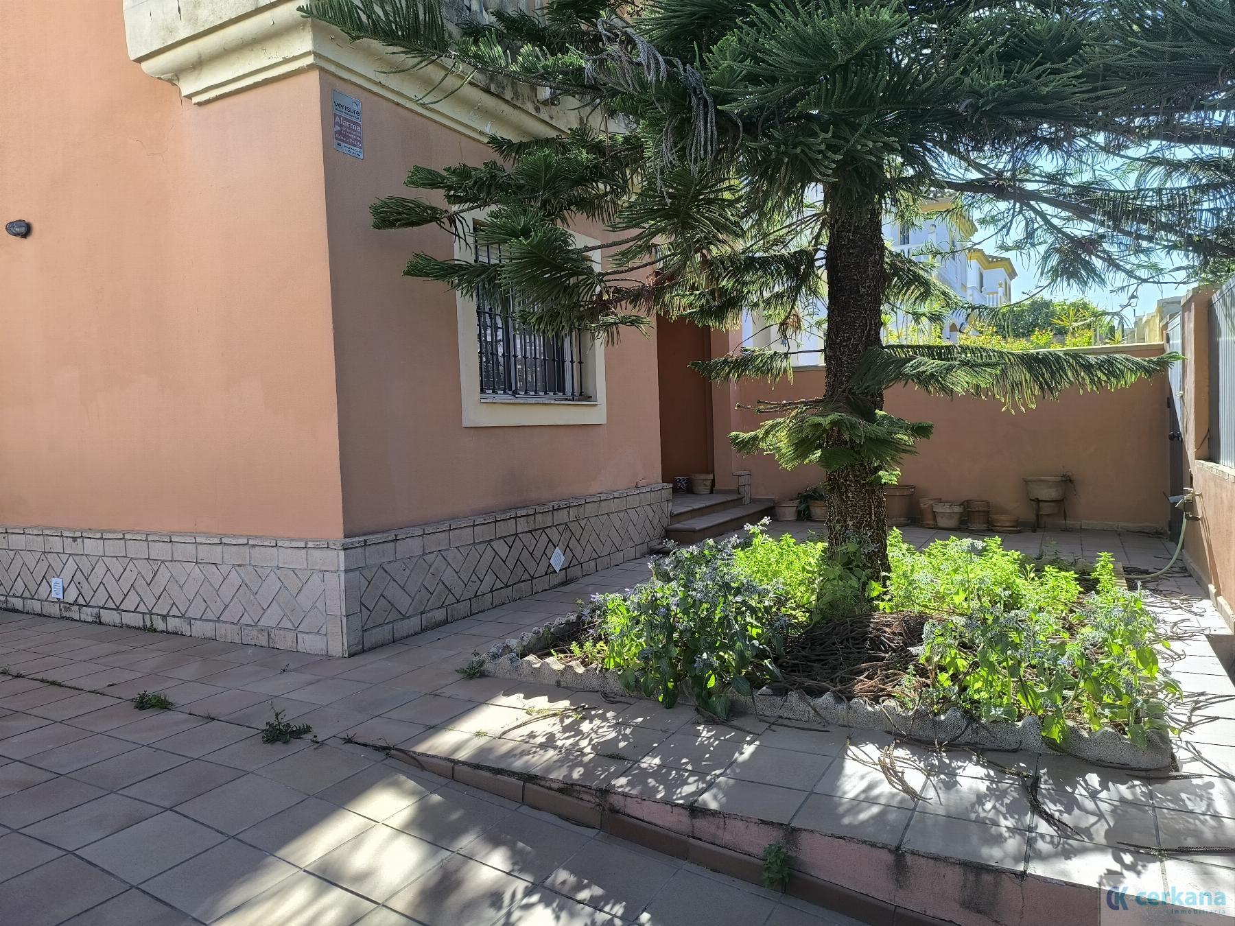 Venta de chalet en Espartinas