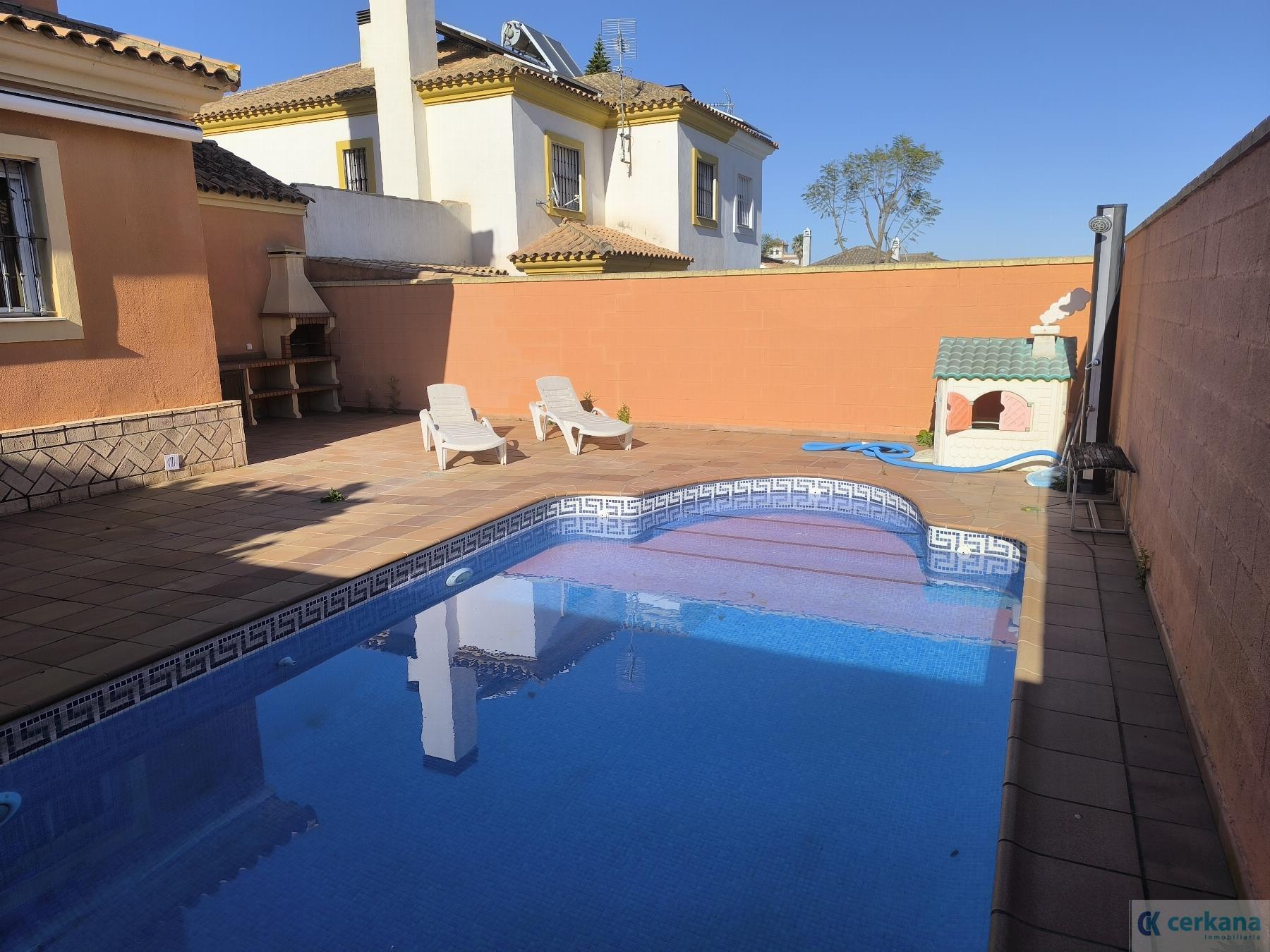 Venta de chalet en Espartinas