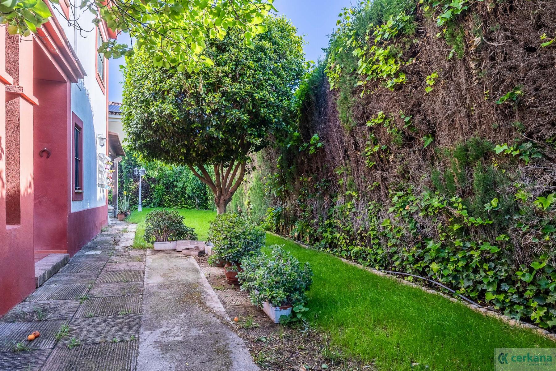 Venta de chalet en Espartinas