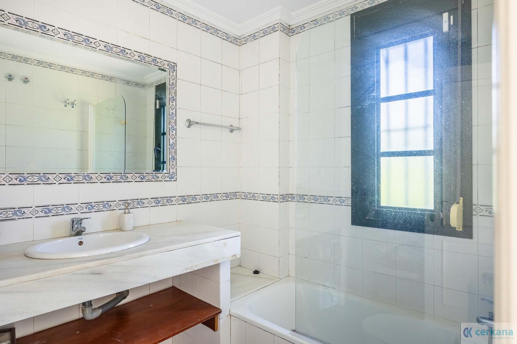 Venta de chalet en Espartinas
