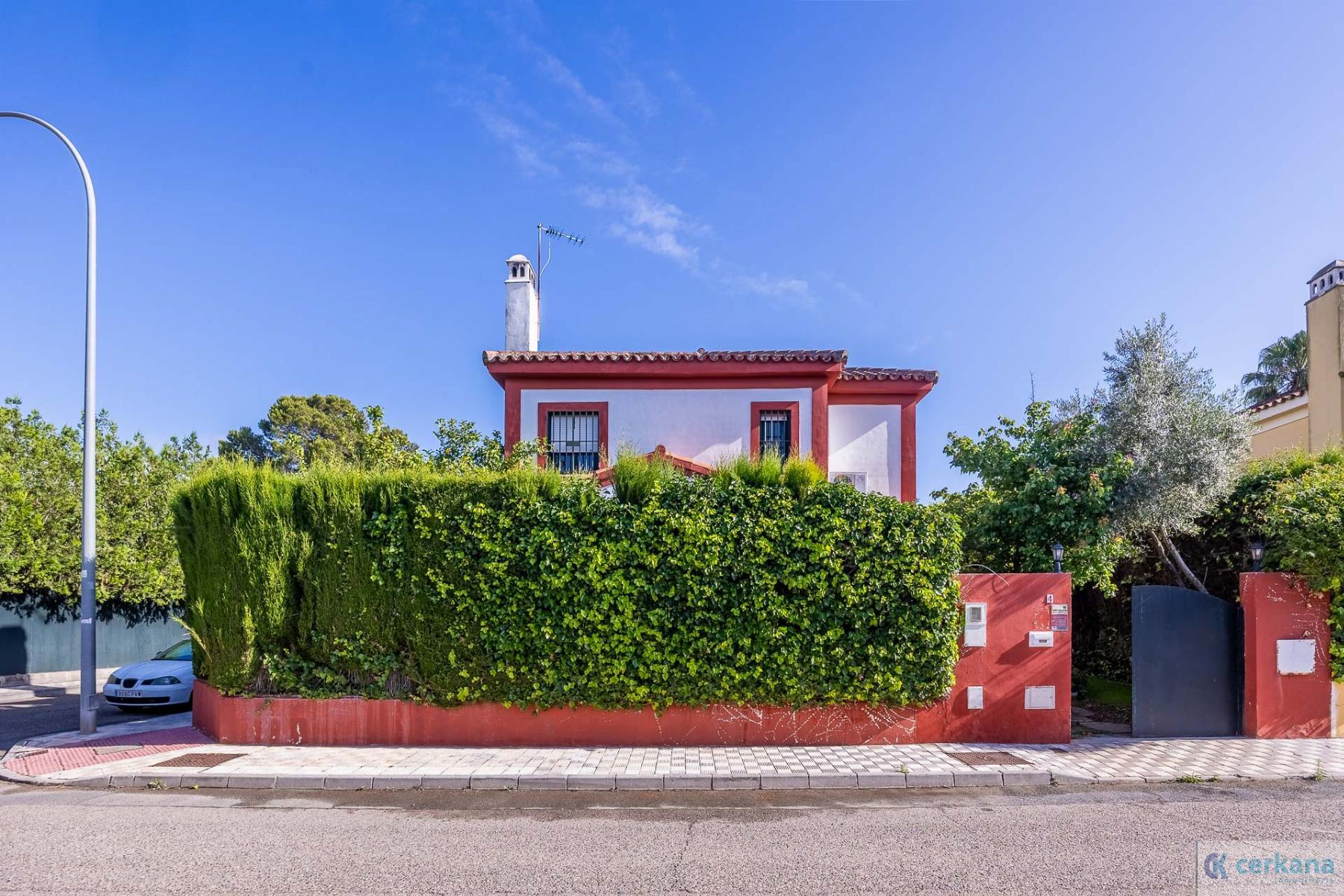 Venta de chalet en Espartinas