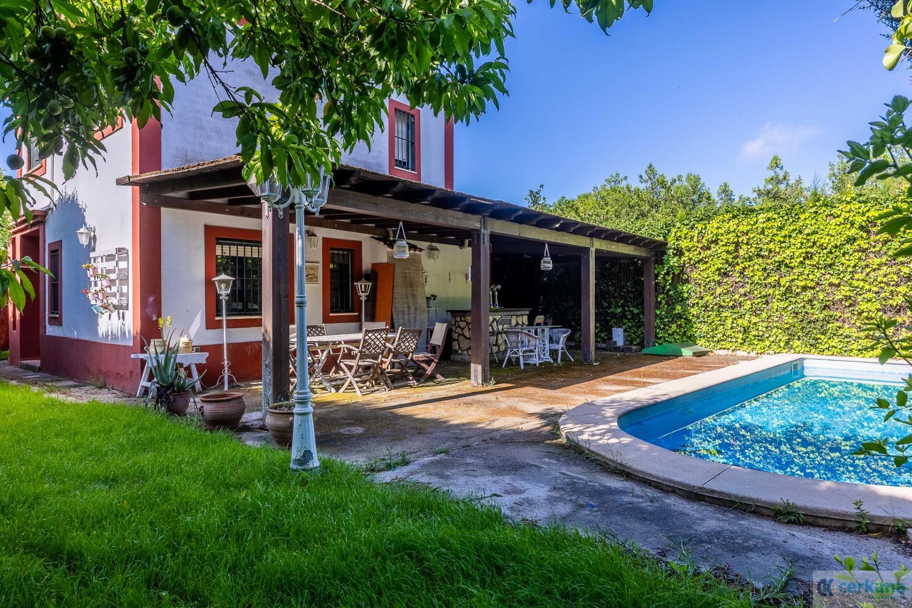 Venta de chalet en Espartinas